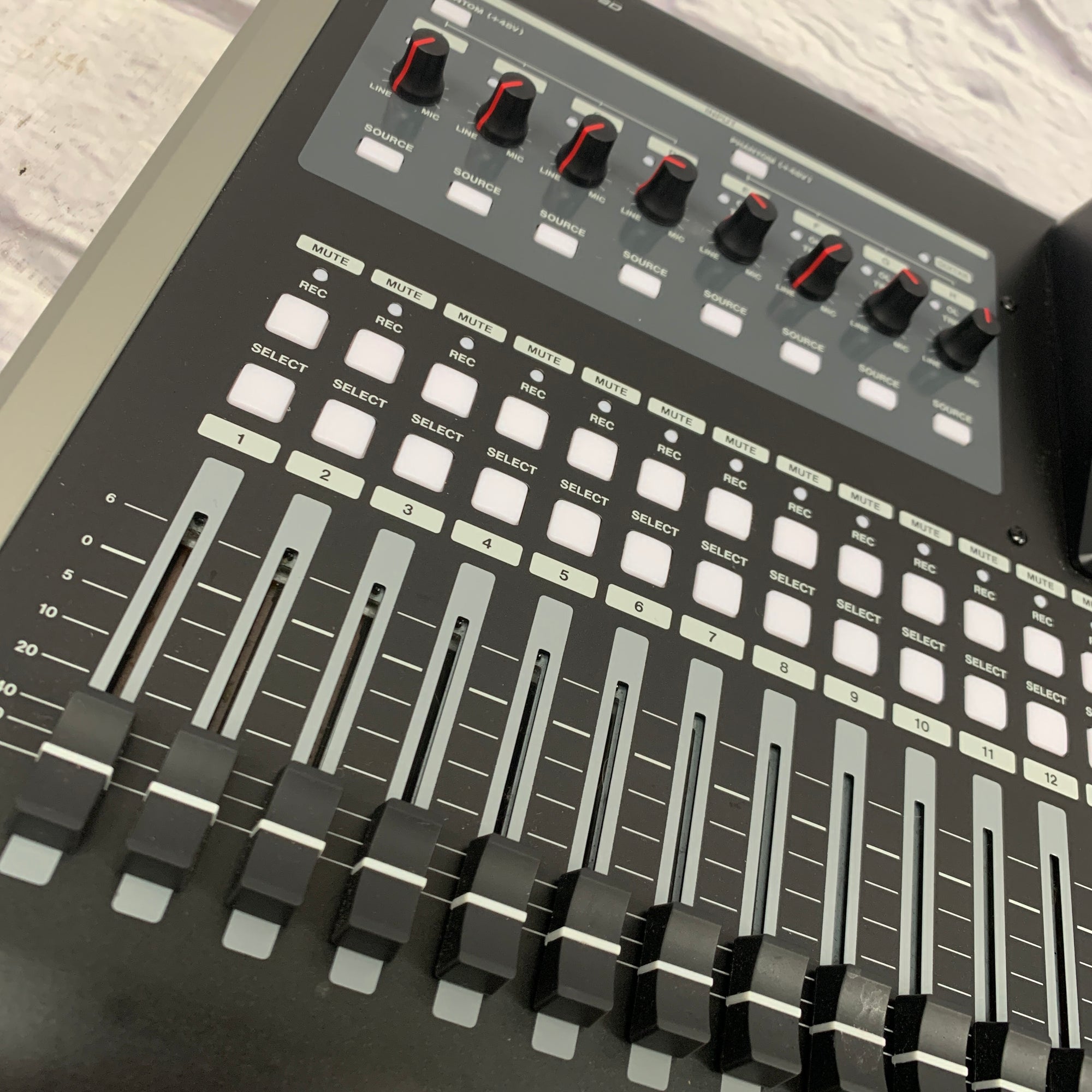 Tascam DP-24SD Digital Portastudio