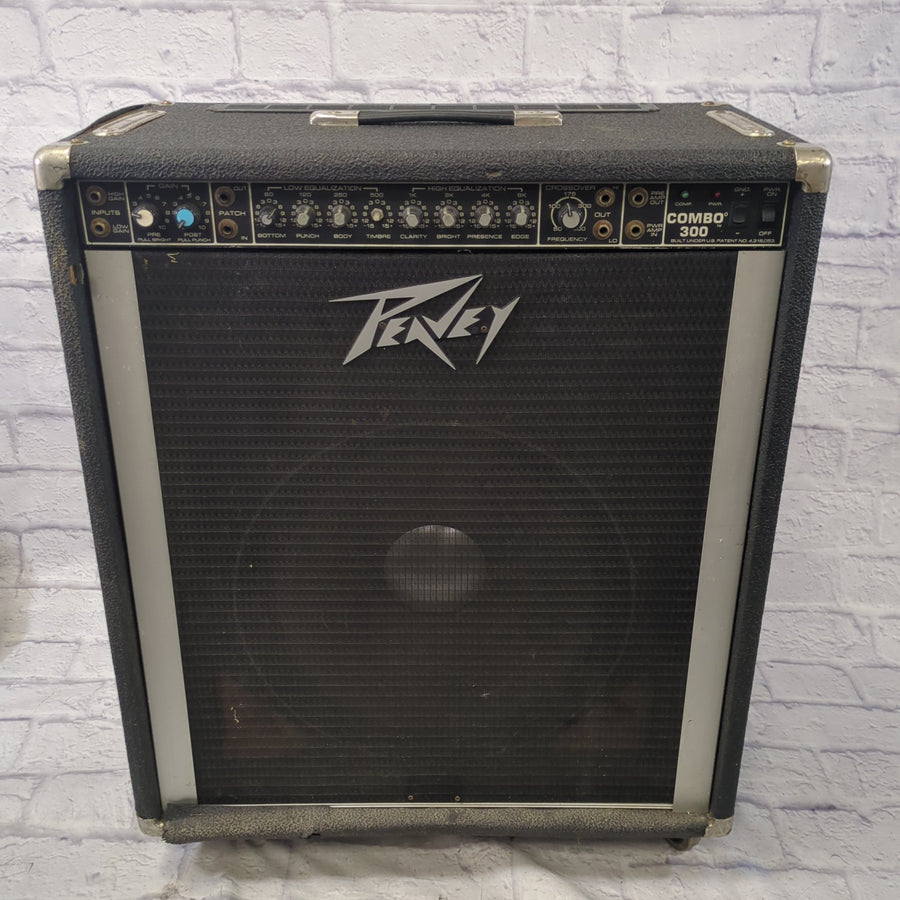 Peavey Combo 300 Bass Combo Amp