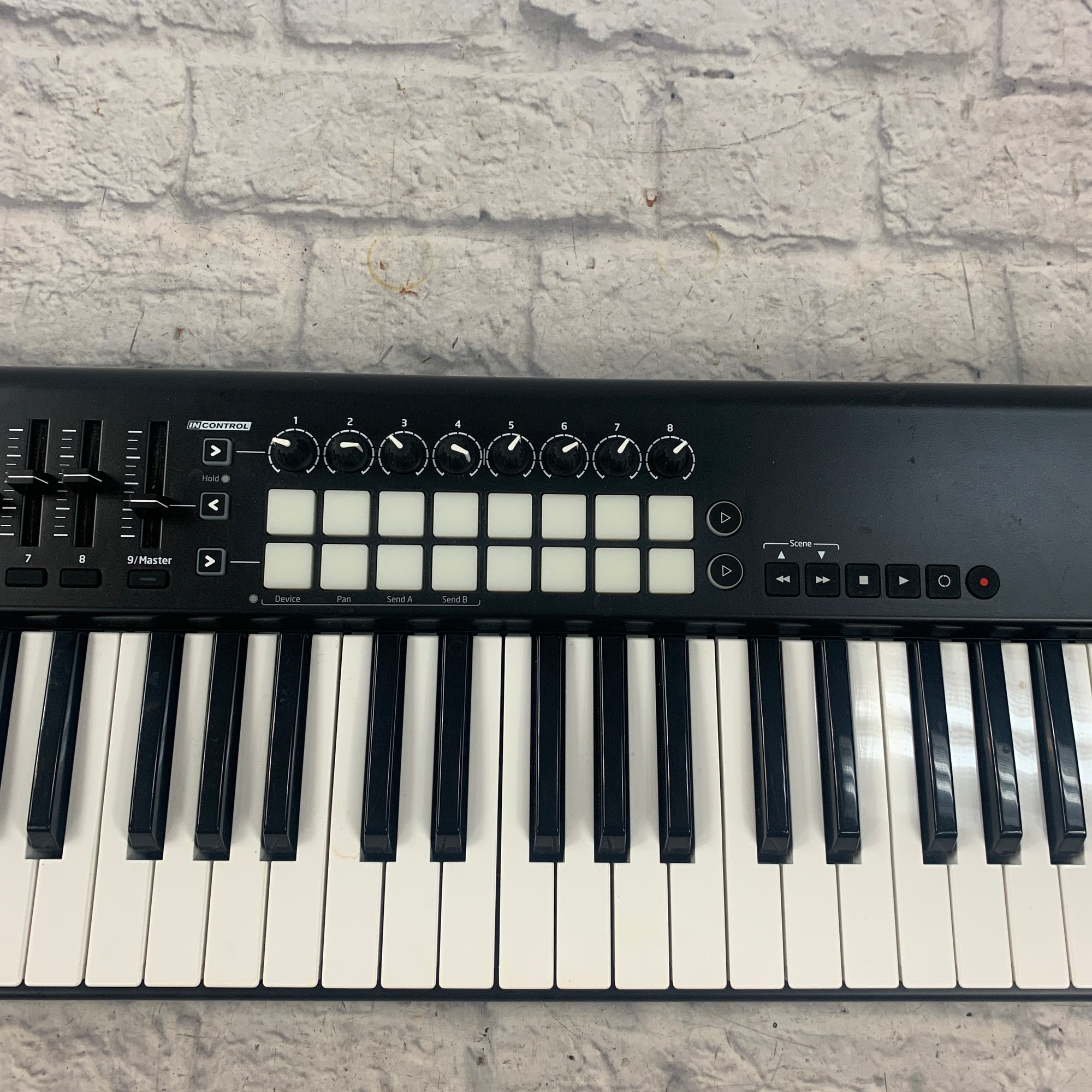 Novation Launch Key 61 MKii
