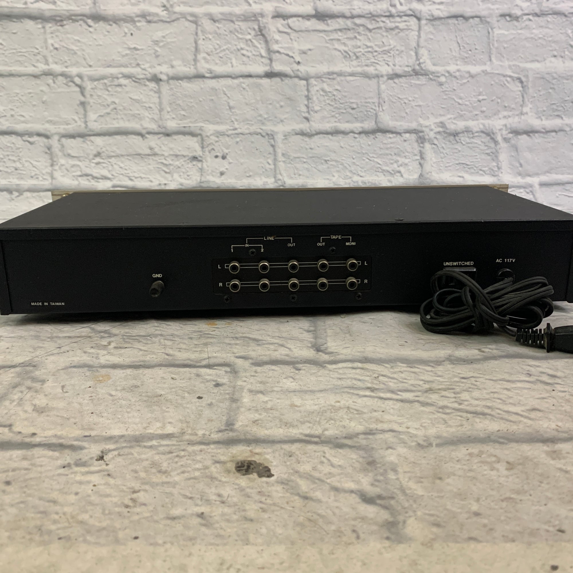 Pyramid Stereo Pyramid Stereo Graphic Equalizer - Evolution Music