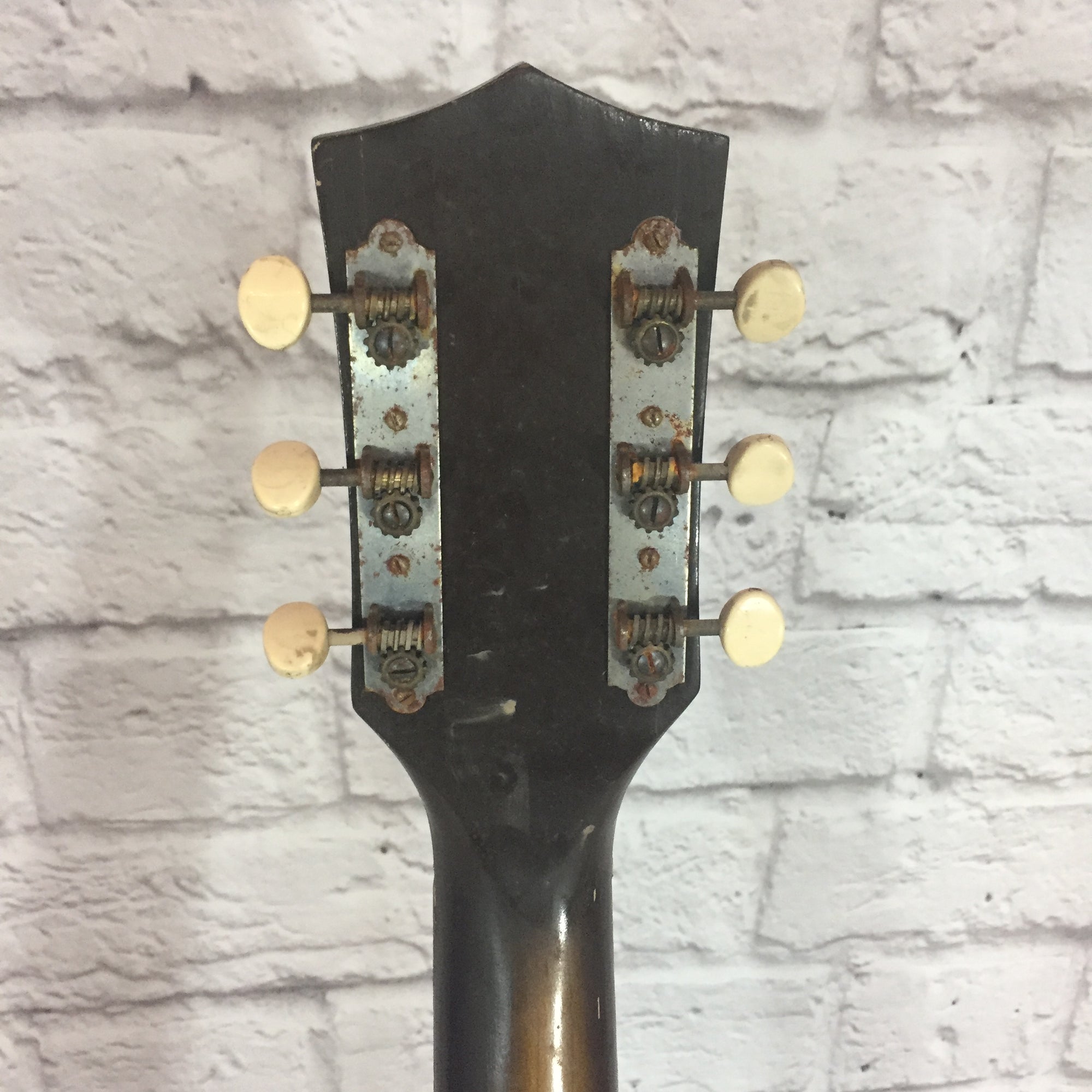 Harmony H1215 Archtop Acoustic Guitar Sunburst - Evolution Music