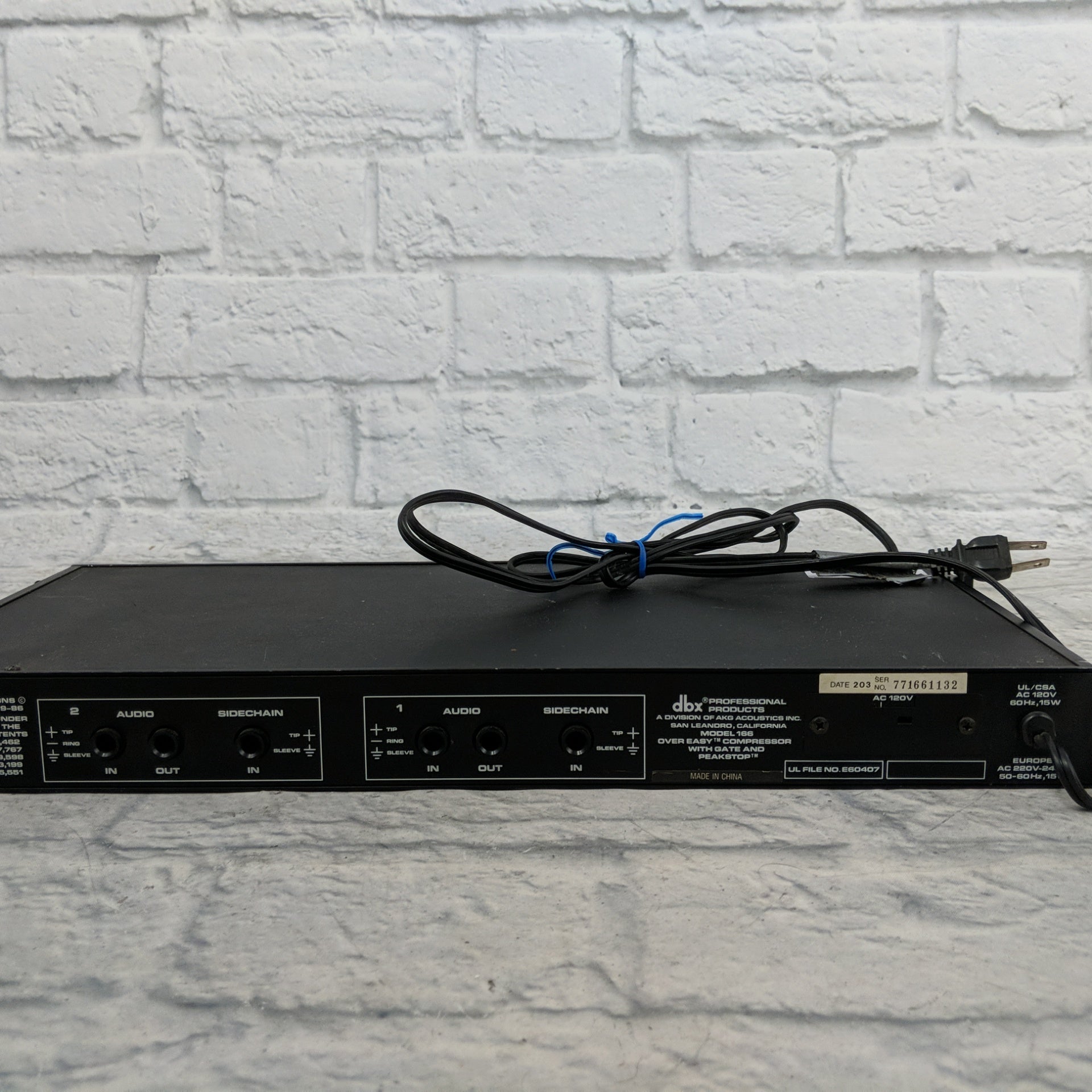 DBX 166 2 Channel Compressor Limiter Gate Rack