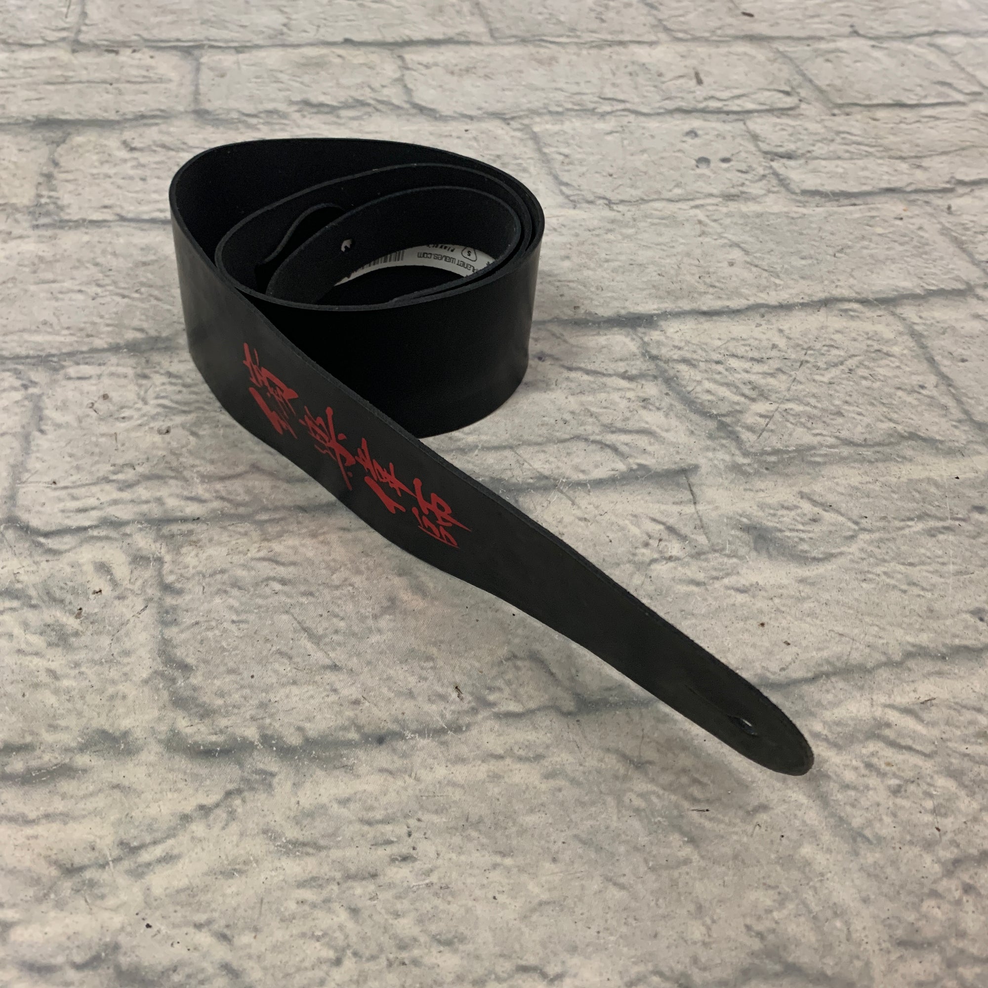 Planet Waves 25L-CHN Chinese Writing Leather Strap