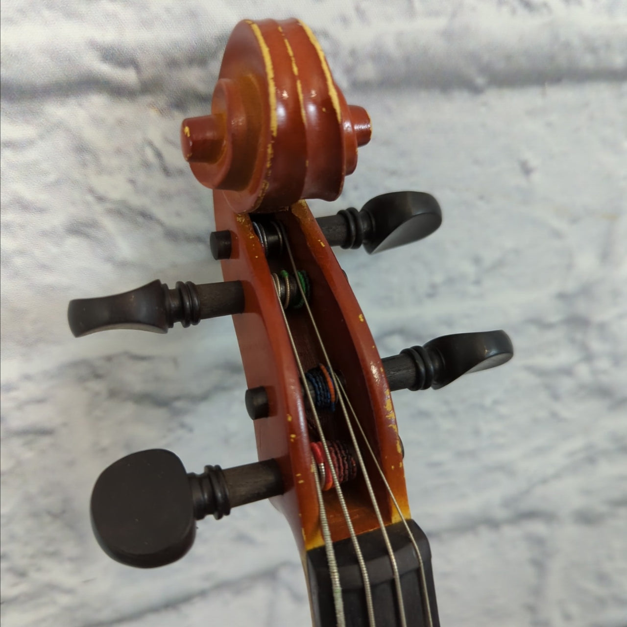 Knilling 14" Student Viola with Hard Case and Bow (4/4 Violin Size)