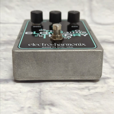Electro-harmonix The Clone Theory Stereo Chorus Vibrato Pedal