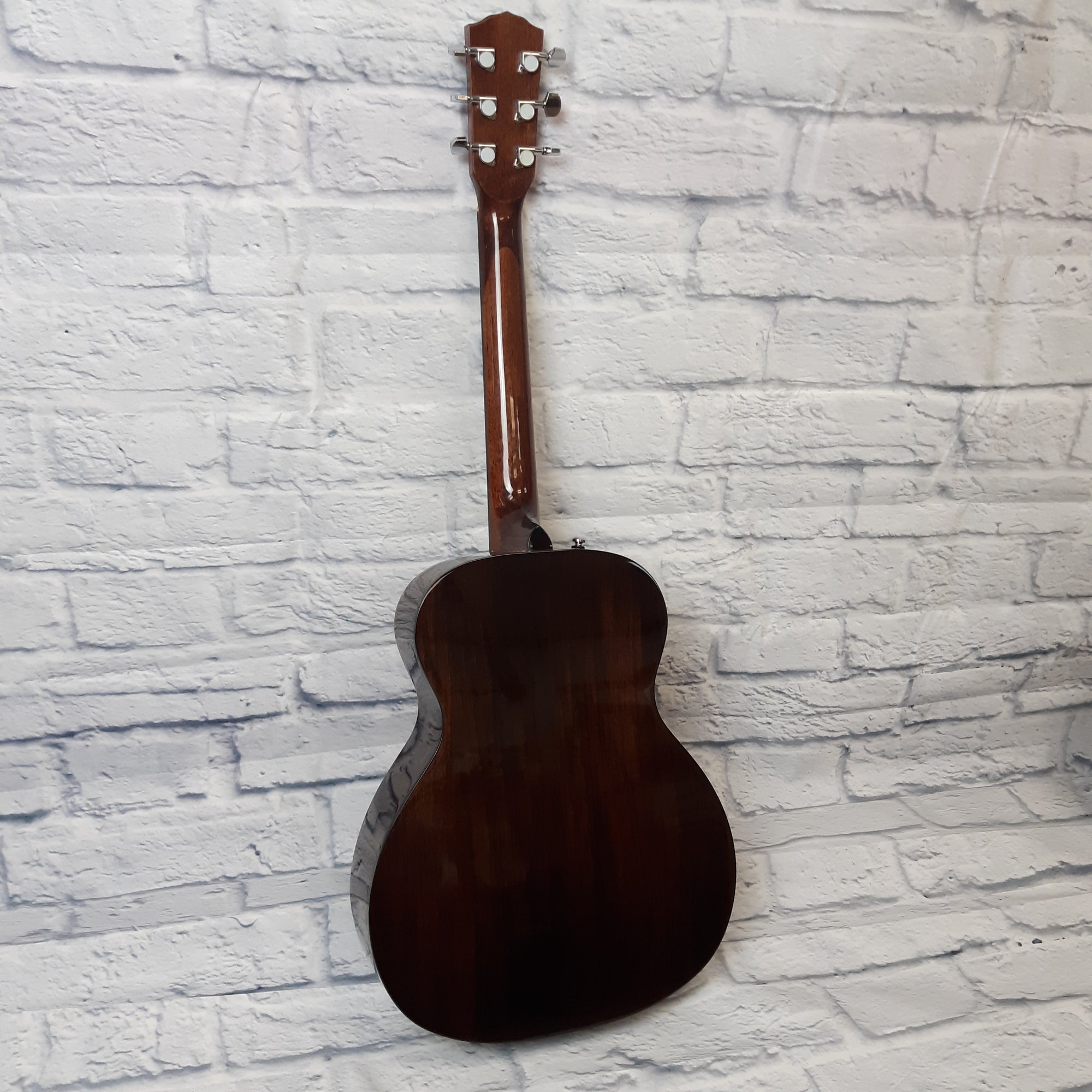 Fender CT-140SE Acoustic/Electric Guitar - 2-Color Sunburst - With Case