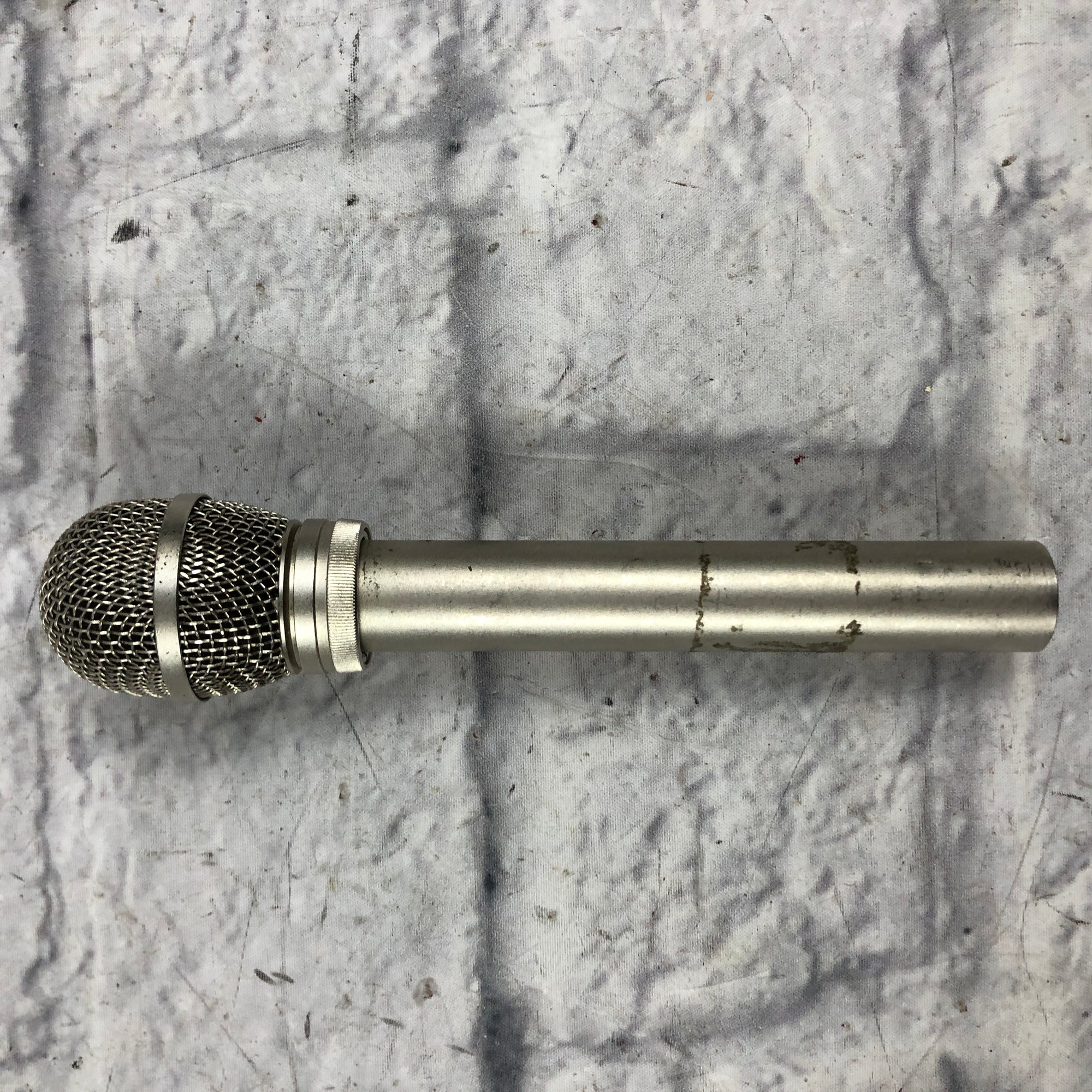 AKG D160E Dynamic Microphone