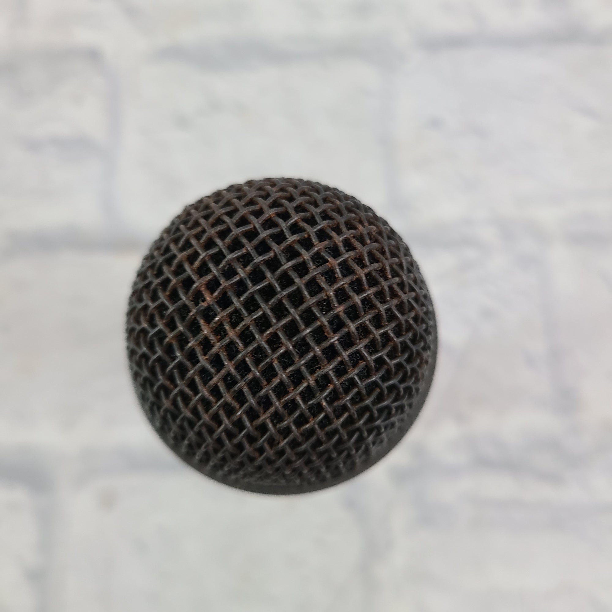 Unknown Microphone