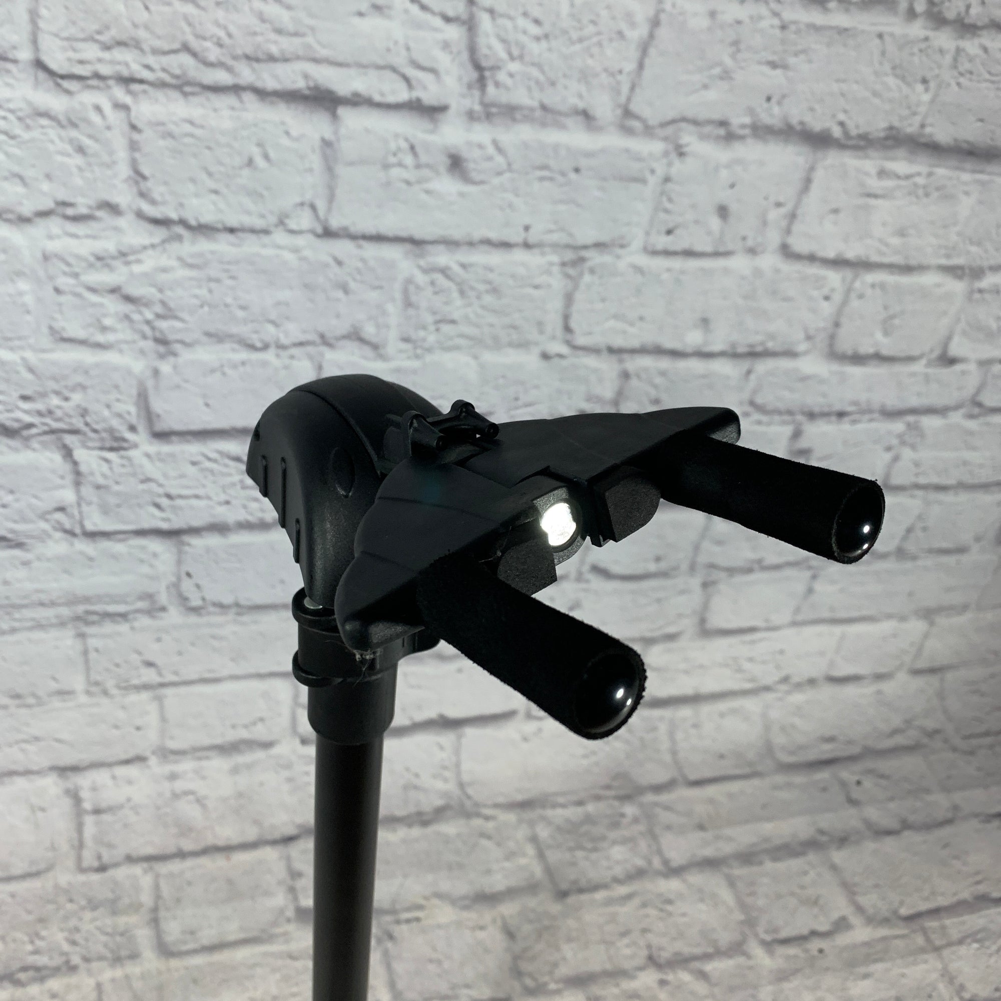 Reunion Blues RBX Auto Yolk Hanging Guitar Stand