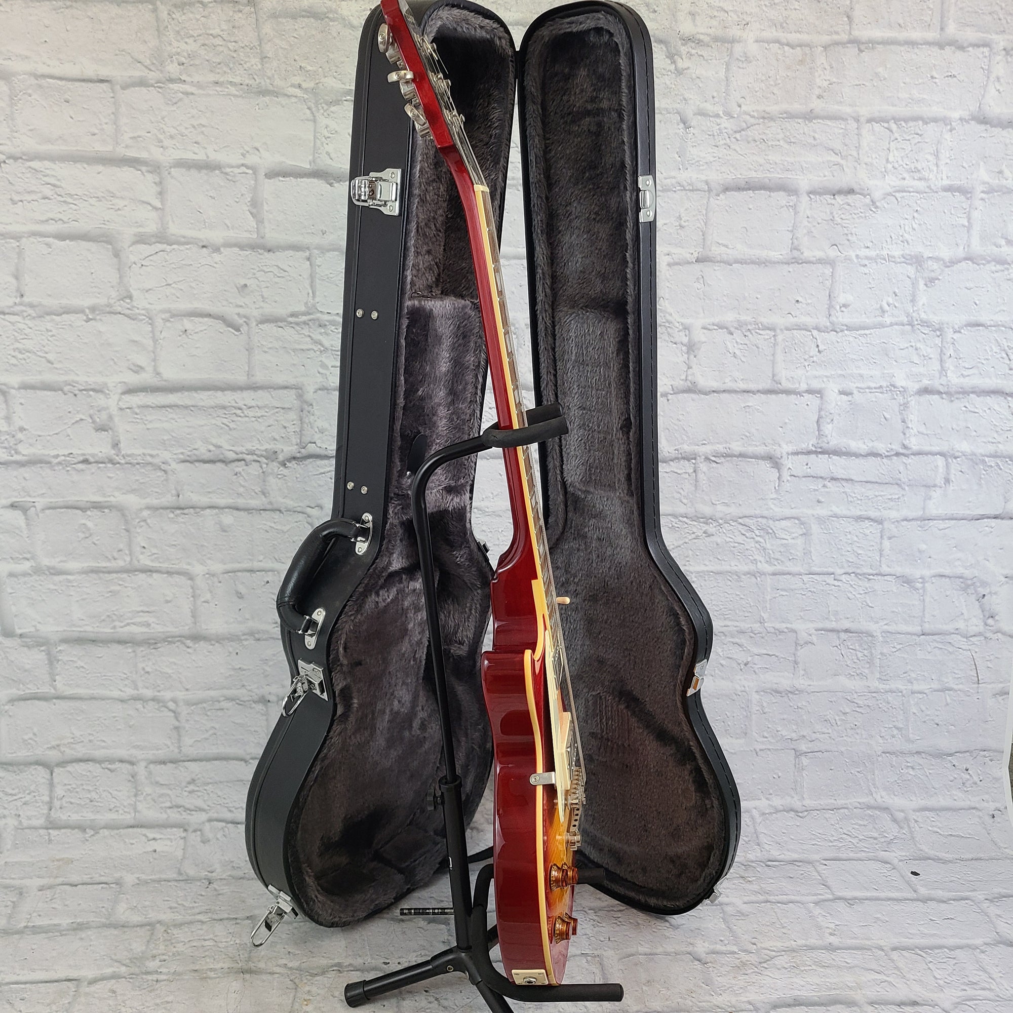 Epiphone Les Paul Standard Plus Left Electric Guitar w/ Case