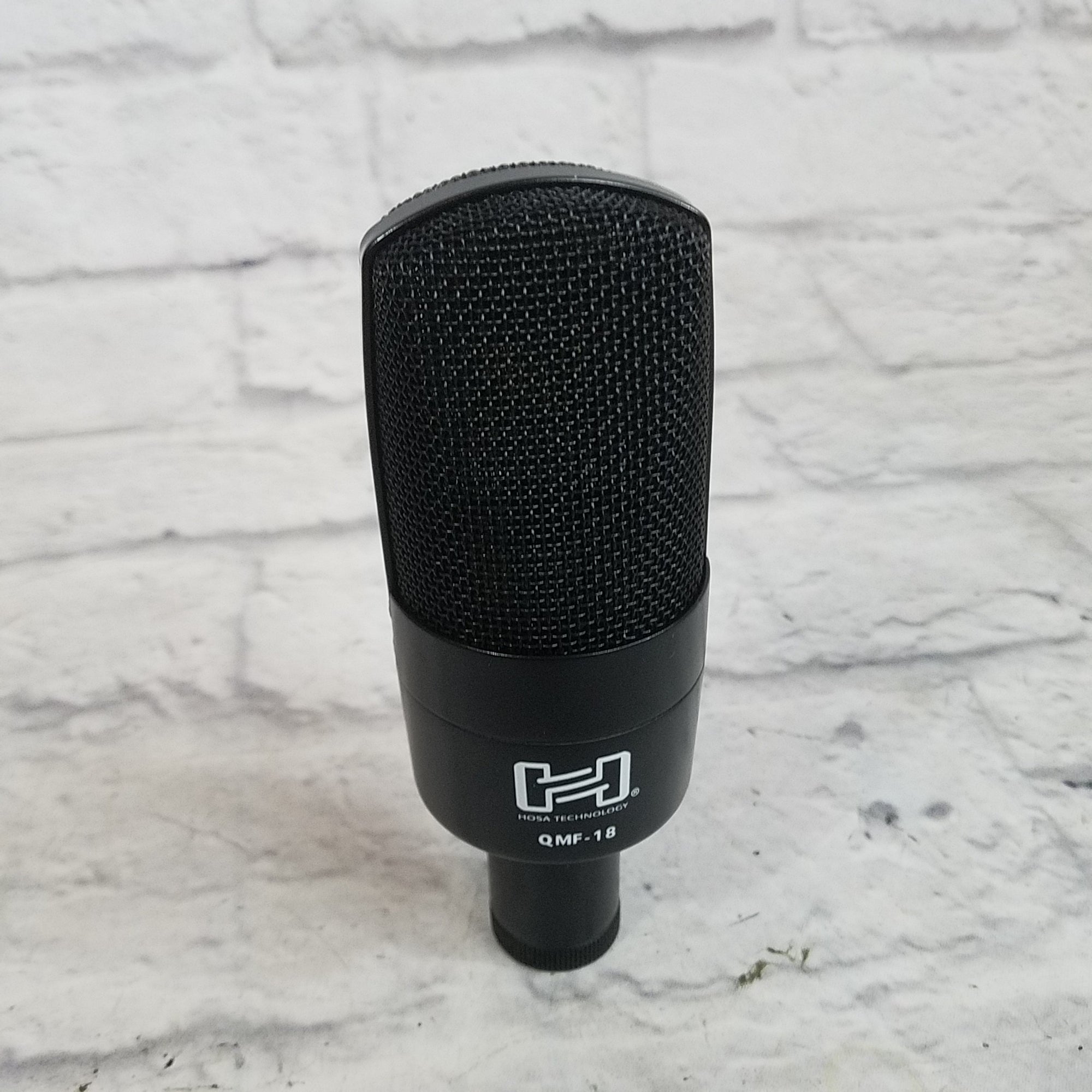 Hosa QMF-18 FET Studio Condenser Microphone with Suspension Shock Mount