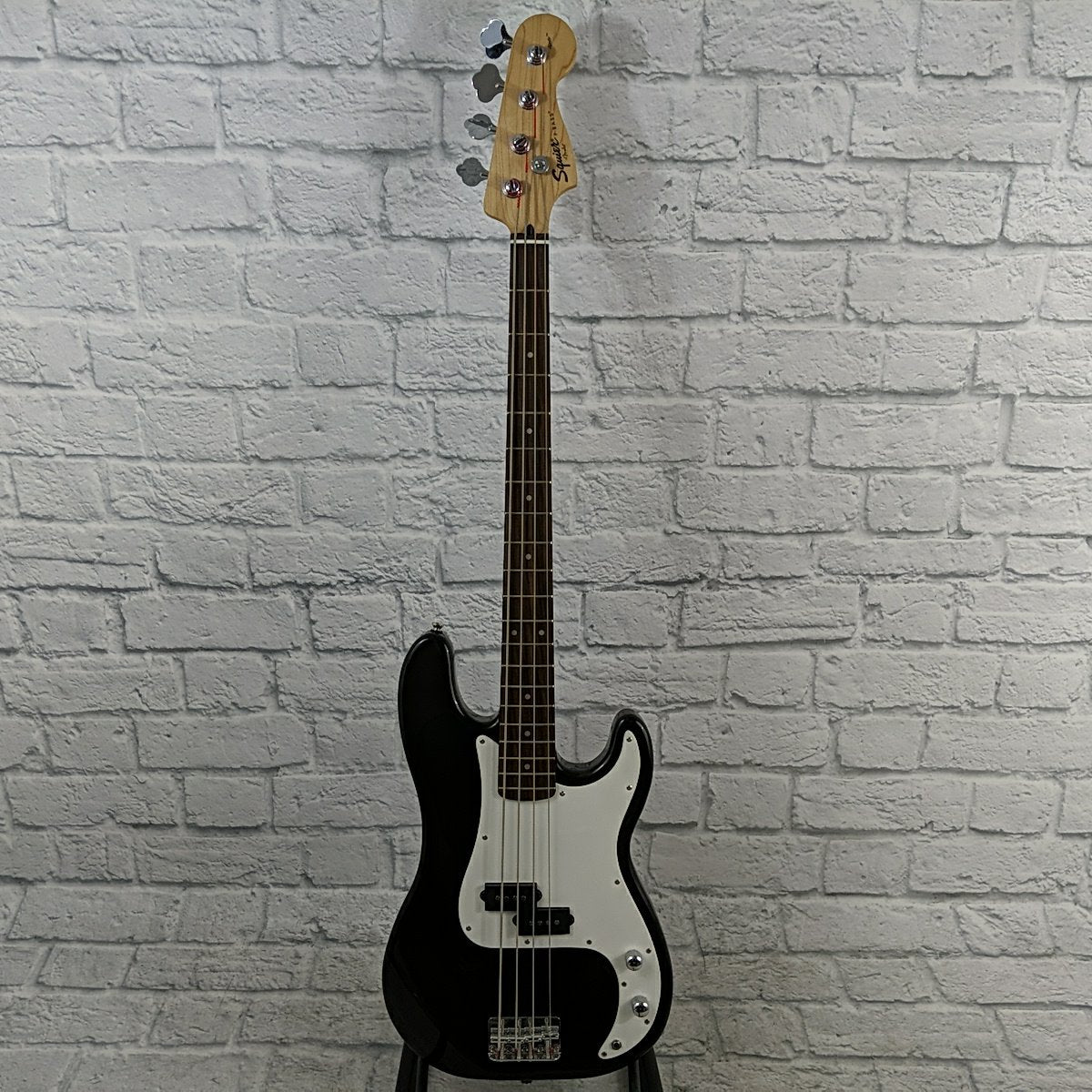 Squier Affinity P-Bass 4 String Bass Guitar - Black