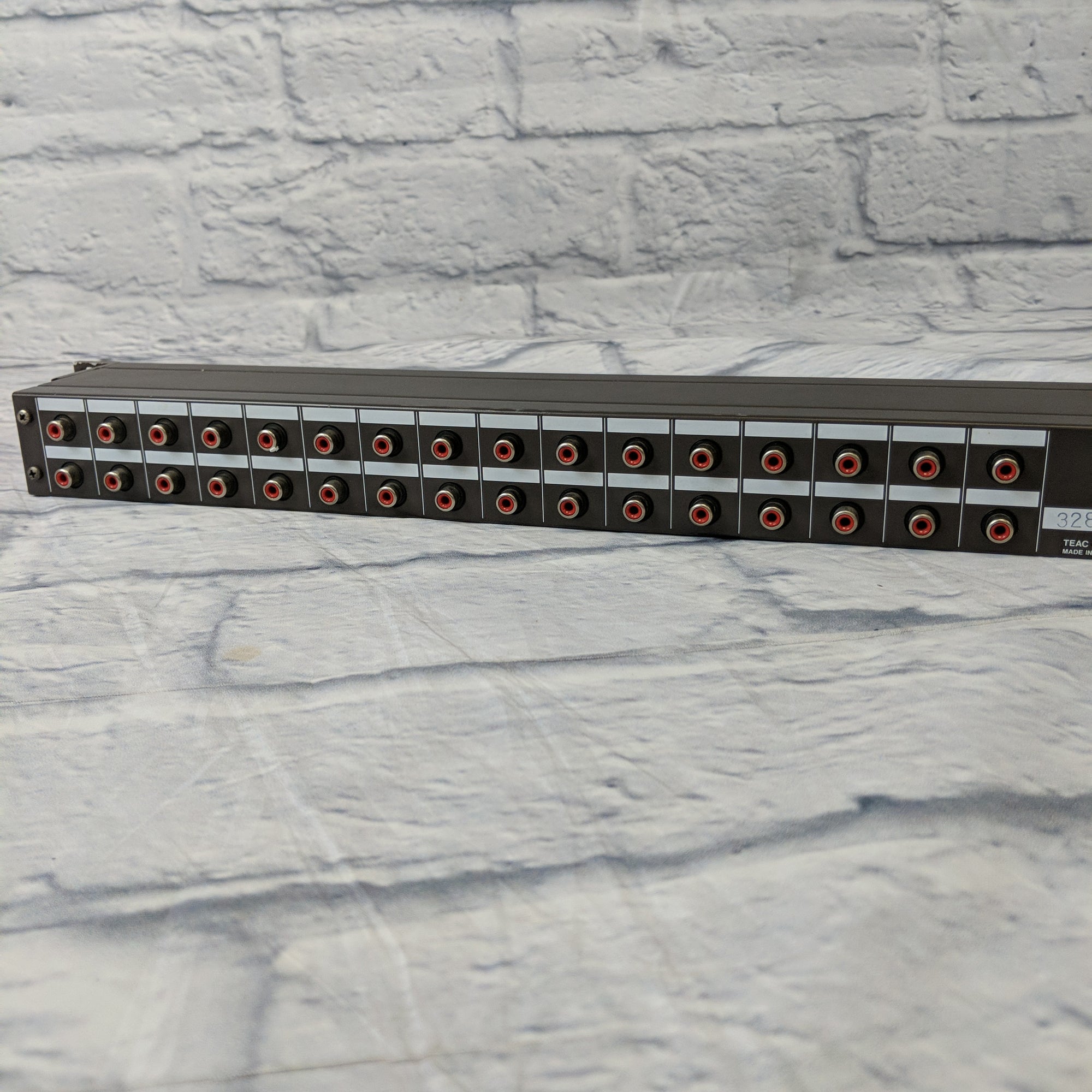 Tascam PB-32H Rack Patchbay