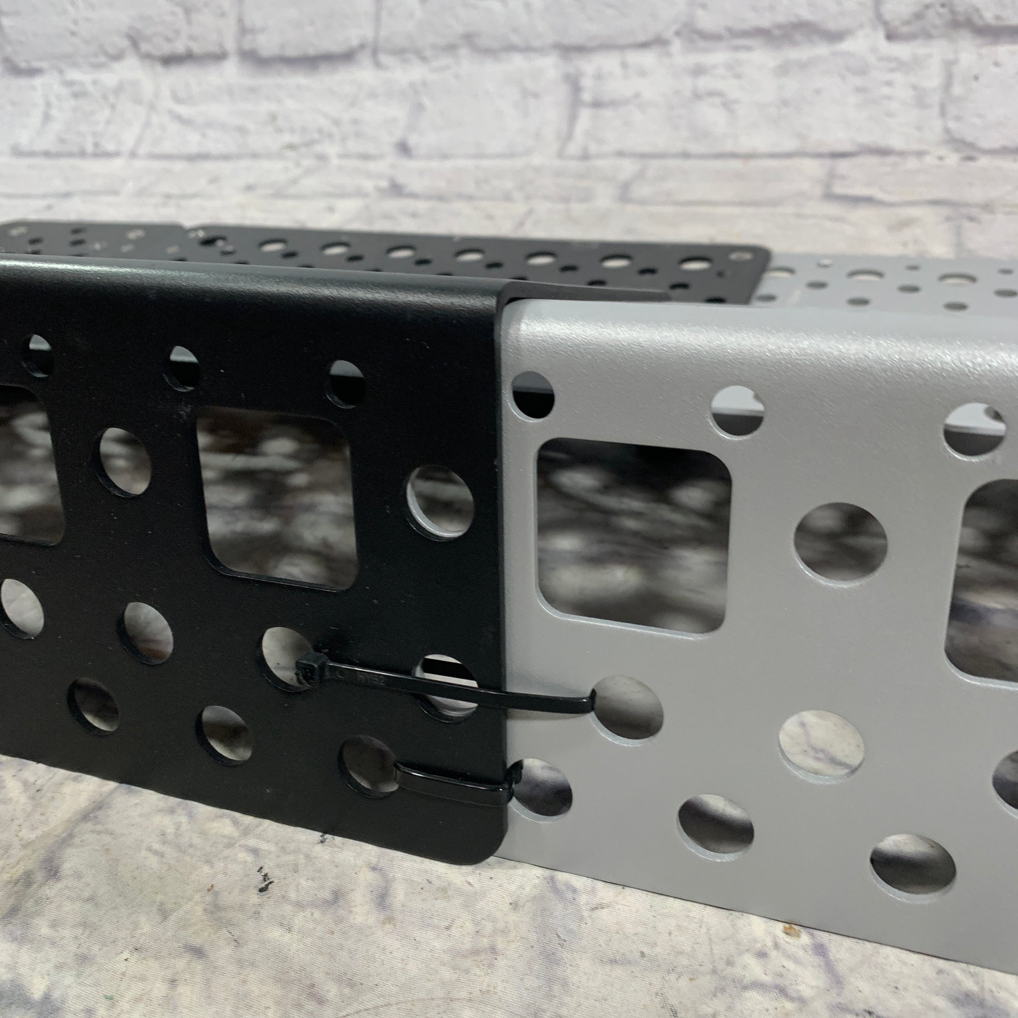Holeyboard Metal Pedal Board
