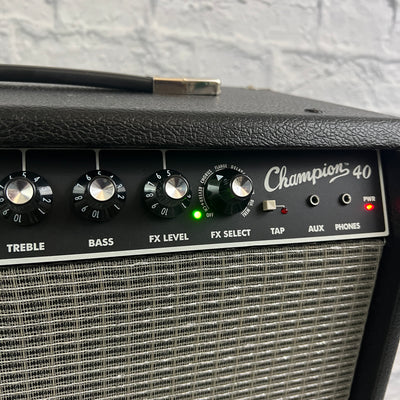 Fender Champion 40 2-Channel 40 Watt Guitar Combo