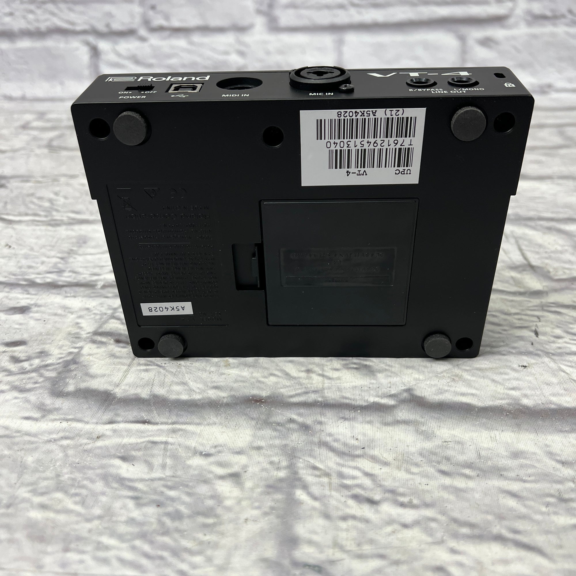 Roland VT-4 Voice Transformer Vocal Effect Pedal