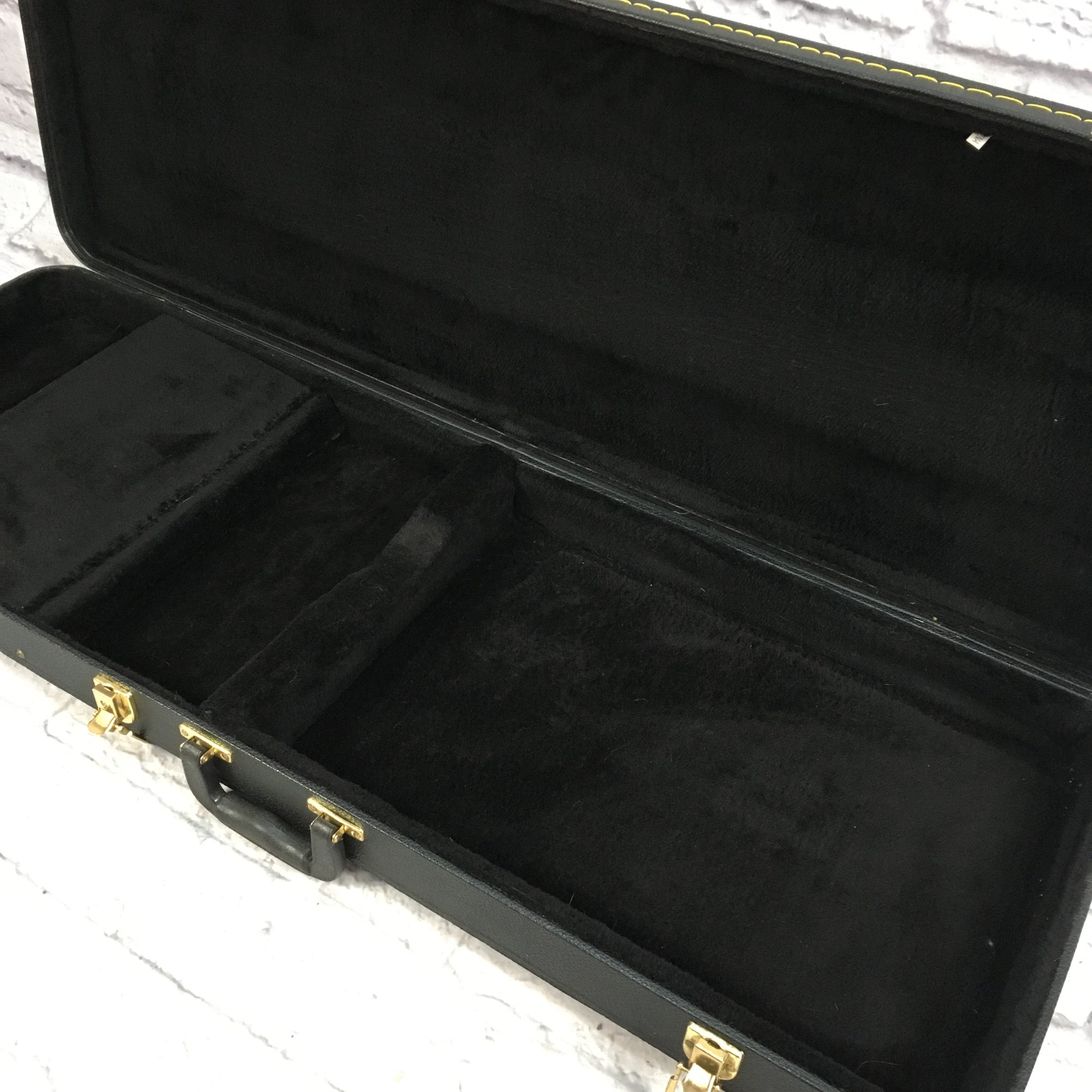 Unknown Black Hardshell Electric Guitar Case