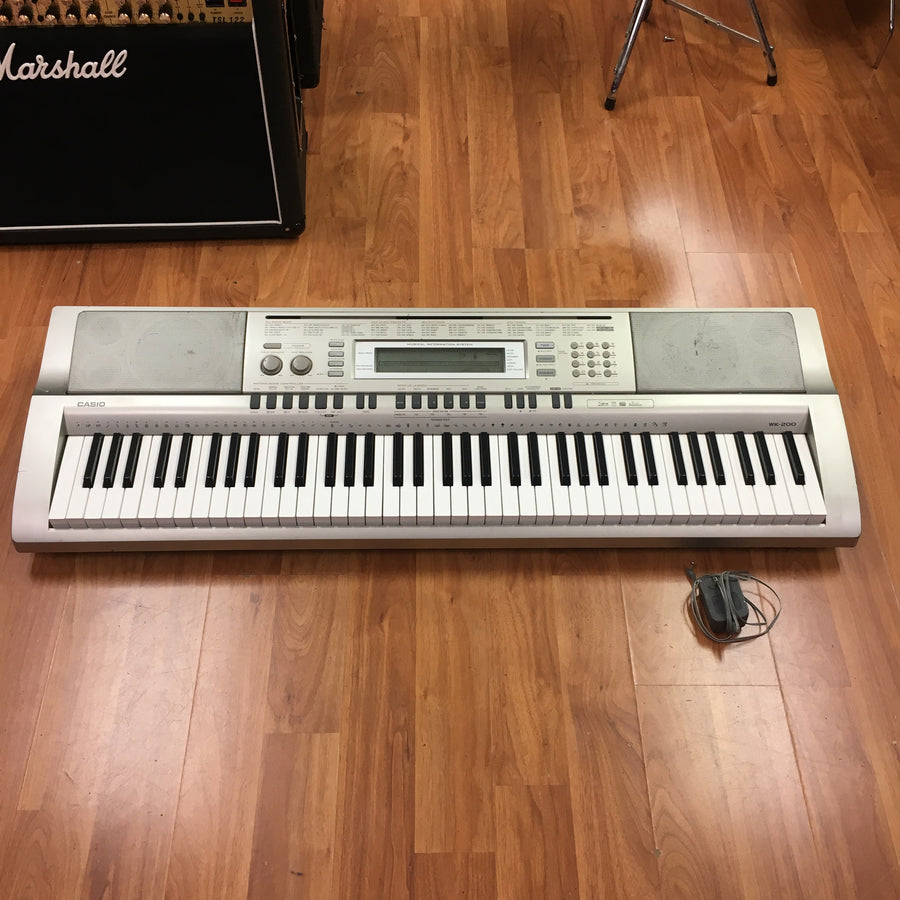 Casio WK-200 Keyboard