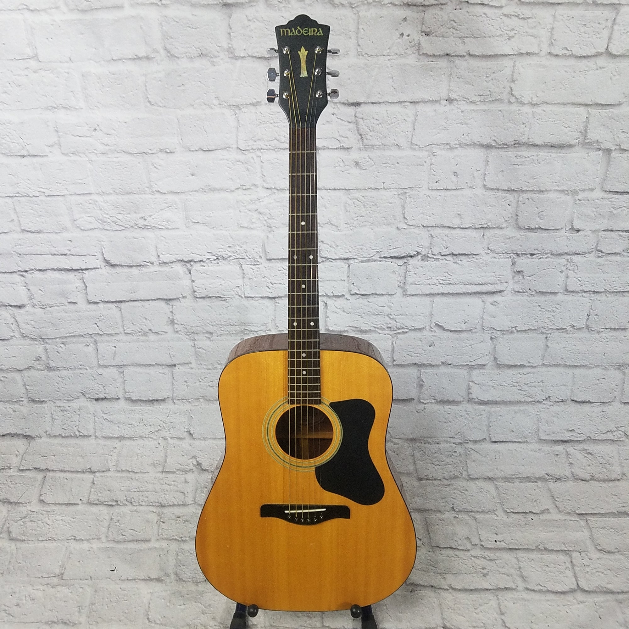 Madeira A-9 By Guild Bob Marley Acoustic Guitar - Evolution Music