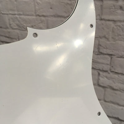 P Bass Style Pickguard White