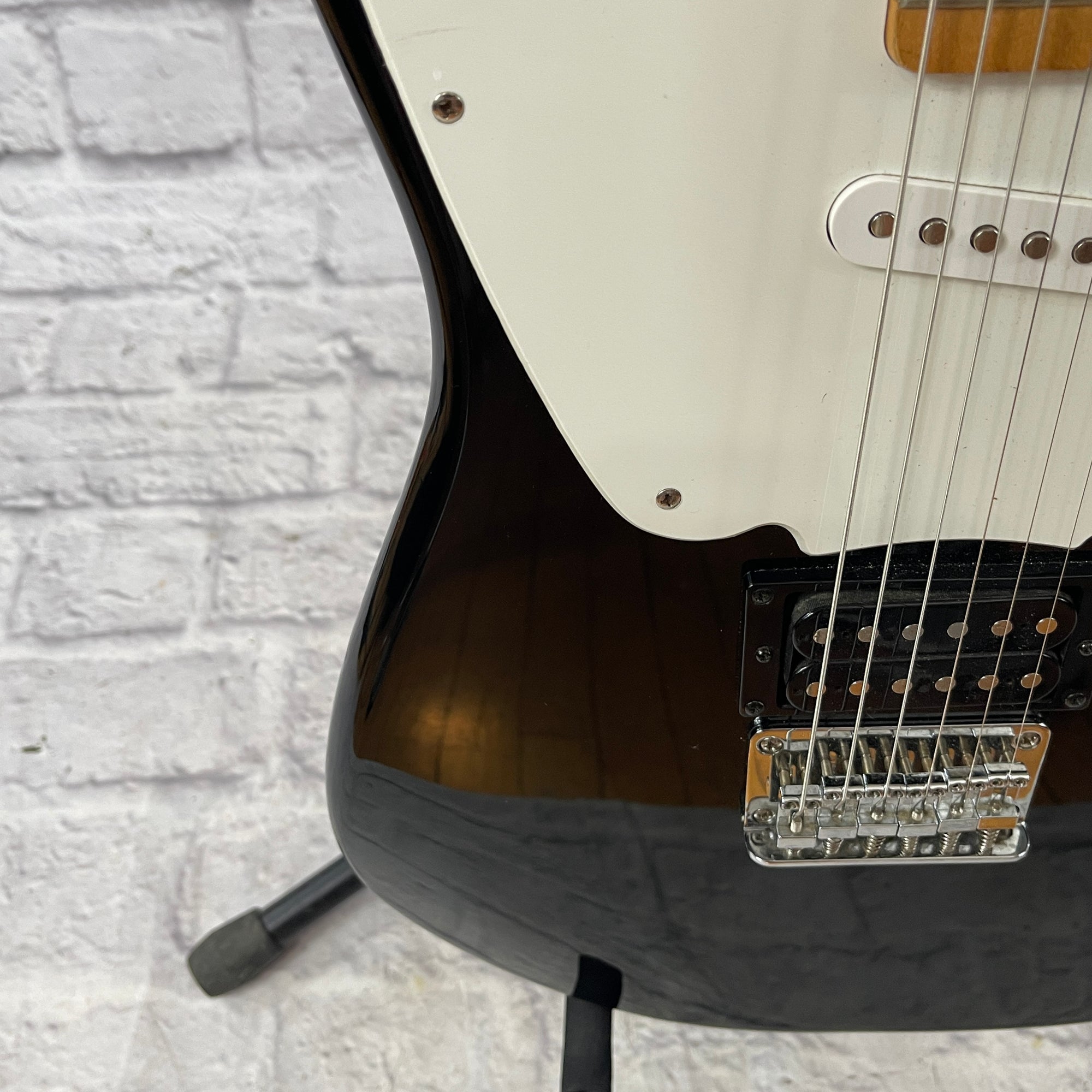 Squier Black 51 Series Modified Telecaster-Stratocaster