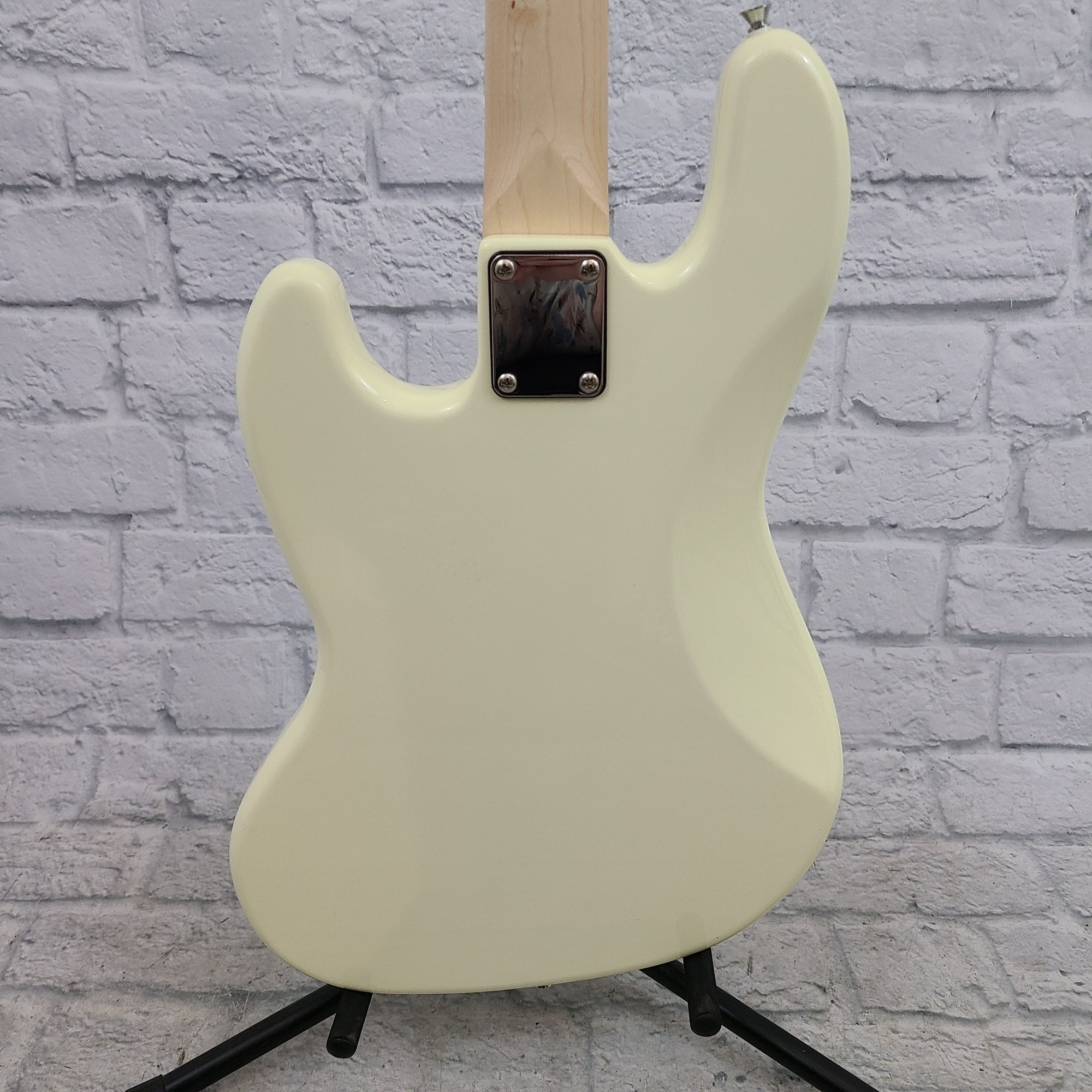 Nashville Guitar Works 225 Electric J Bass - Ivory