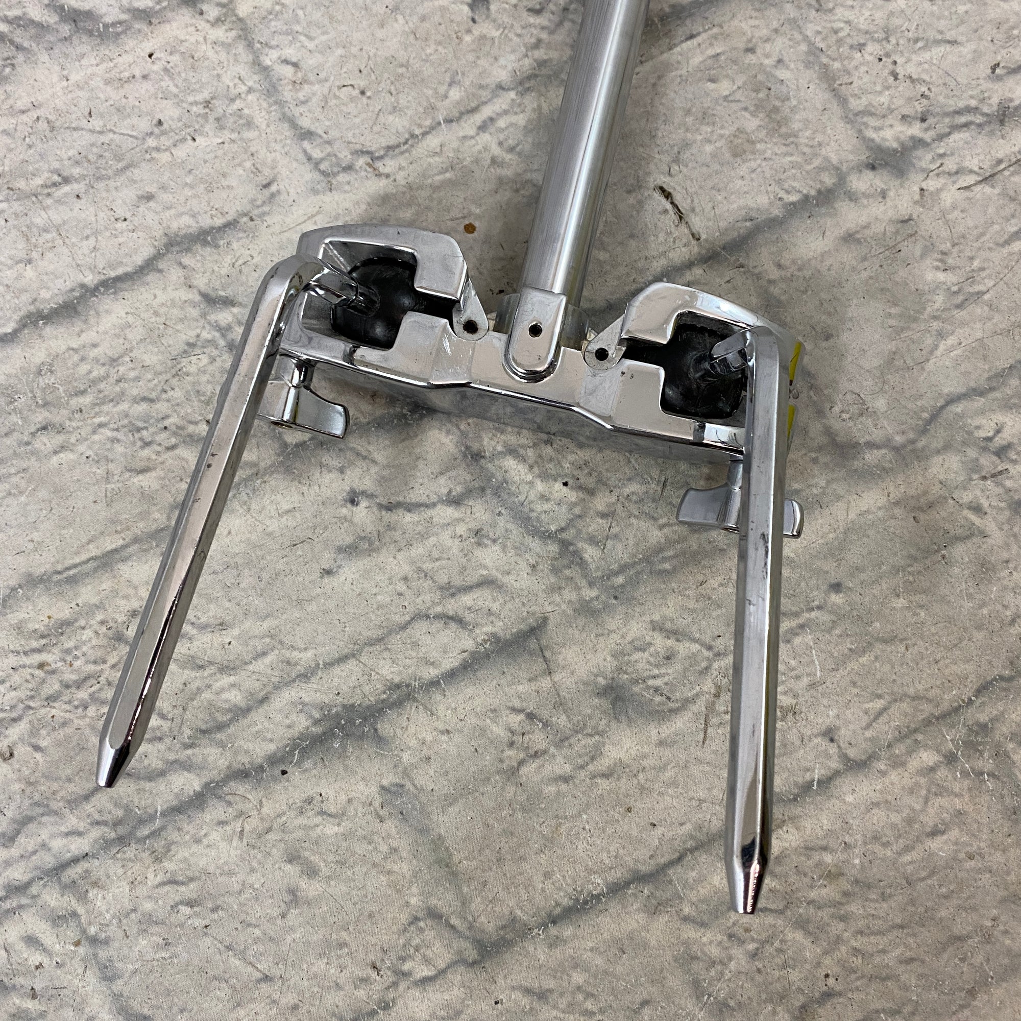 Unknown Rack Tom Bass Drum Mount