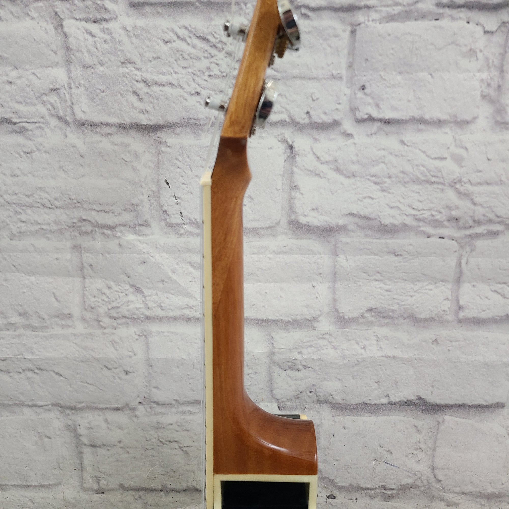 Mitchell MU80X Ukulele