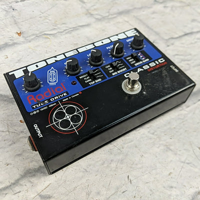 Radial Tonebone Classic Distortion Pedal with Power Supply