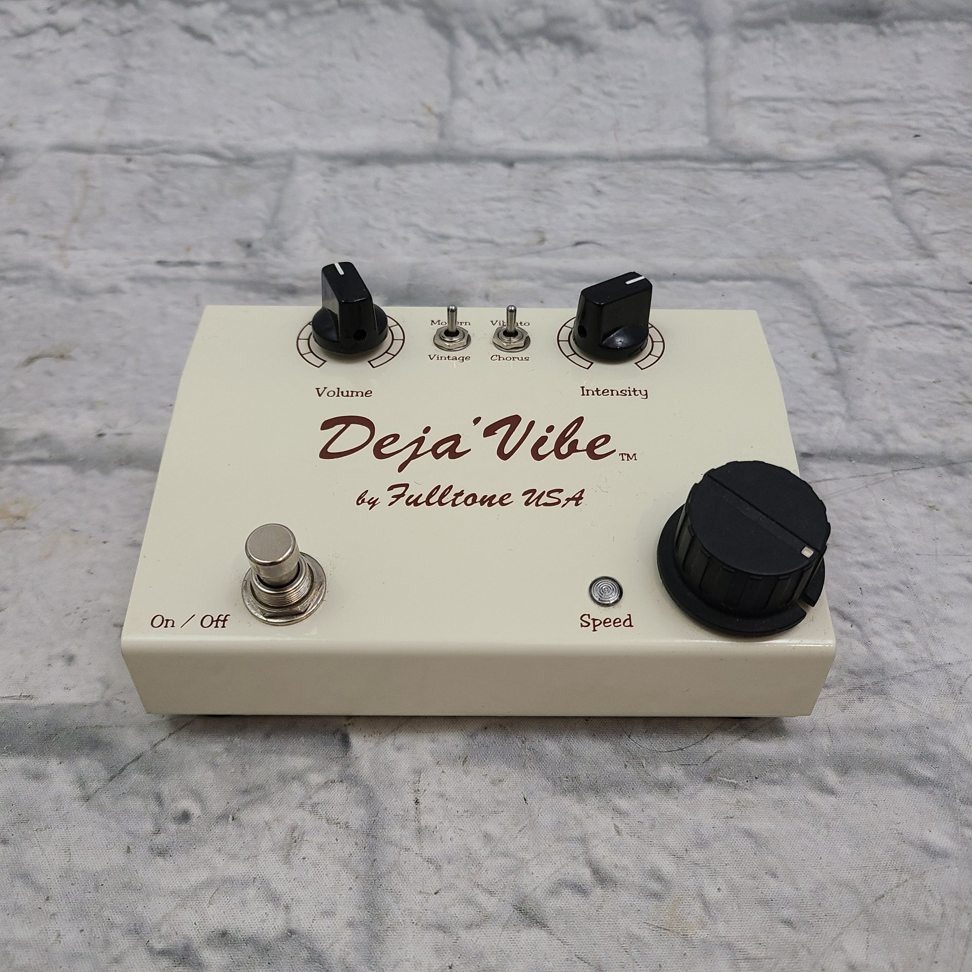 Fulltone Deja Vibe Vibrato Pedal