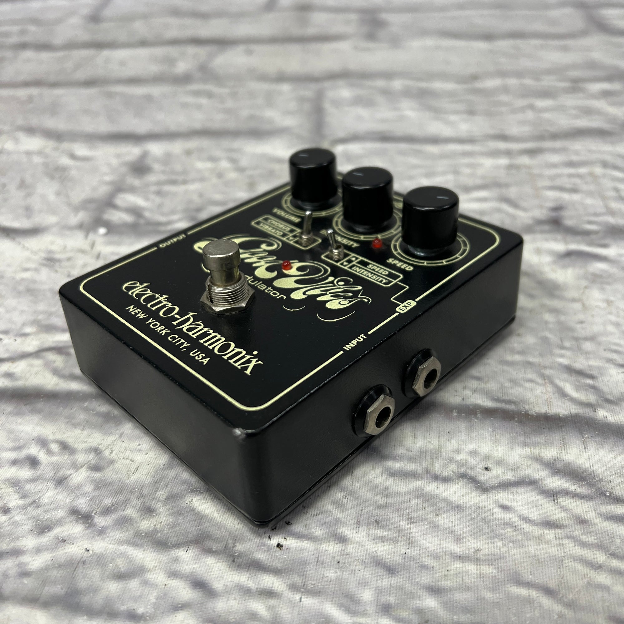 good vibes pedal Electro-Harmonix Good Vibes Modulation Pedal