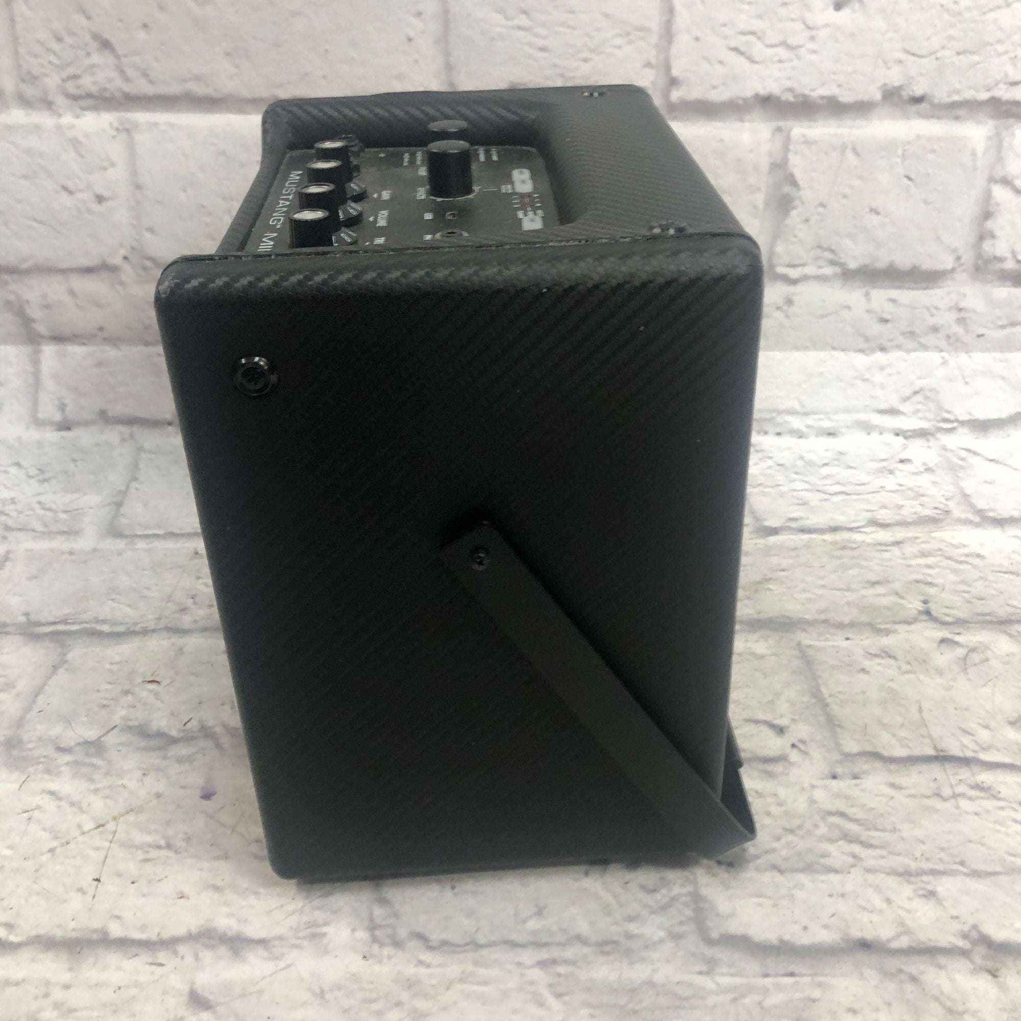 Fender Mustang Mini Guitar Amp no power supply