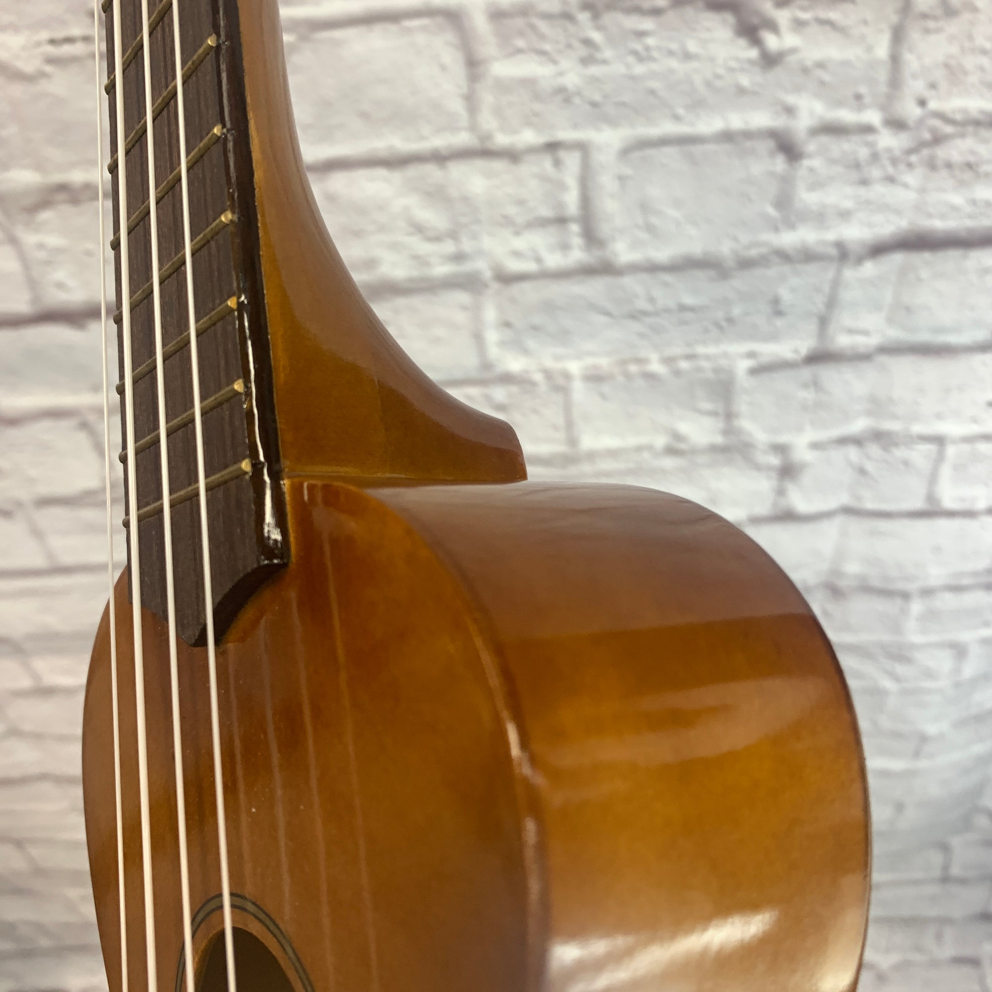 Hua Wind Ukulele