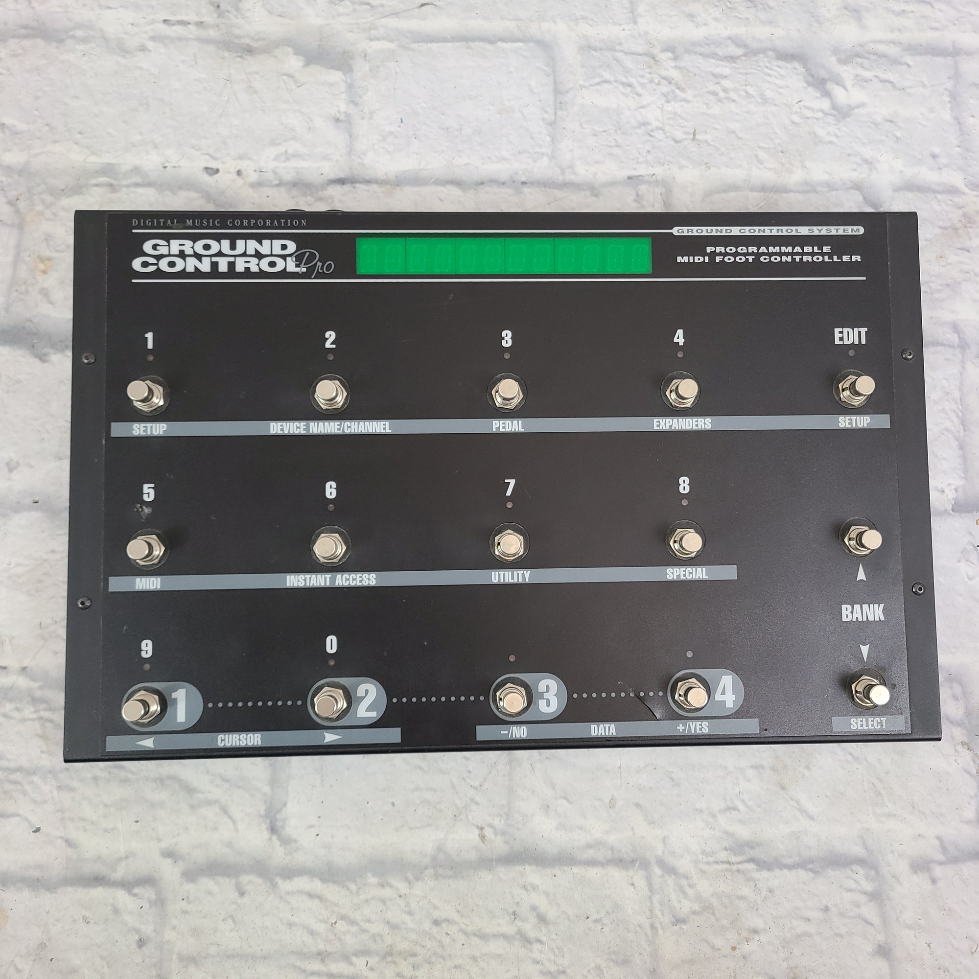 Digital Music Corp. Ground Control Pro Midi Controller