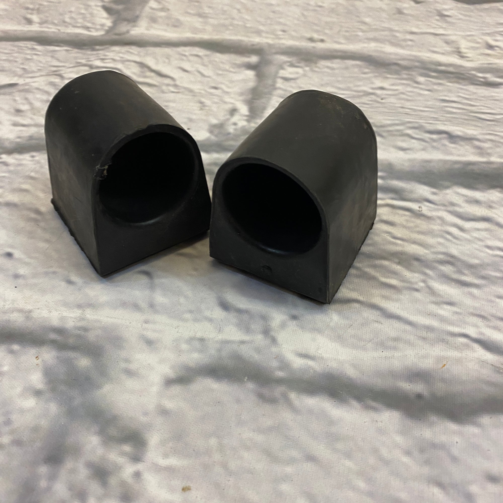 Unknown Horizontal Rack Feet
