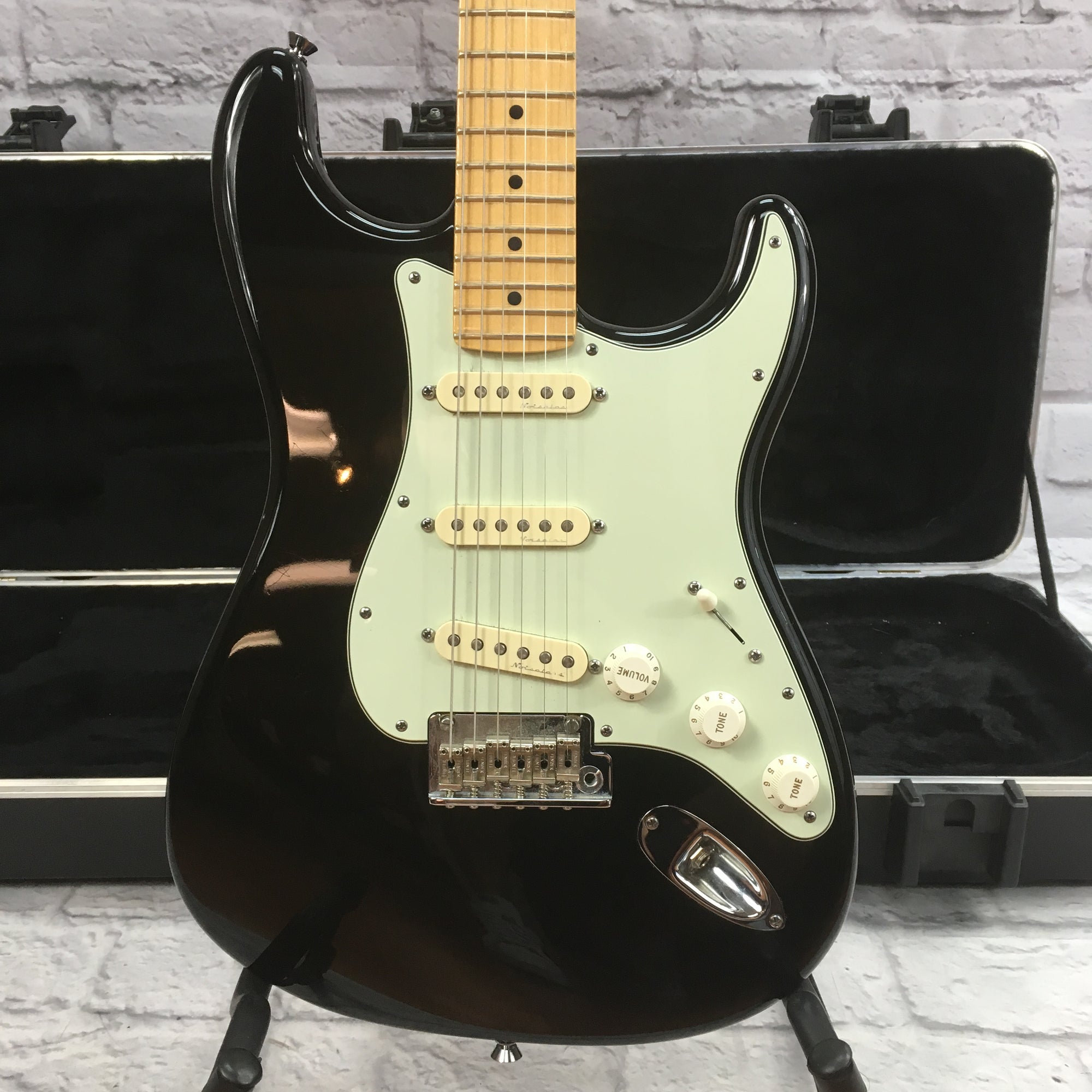Fender Black USA Stratocaster w/ Hard Case