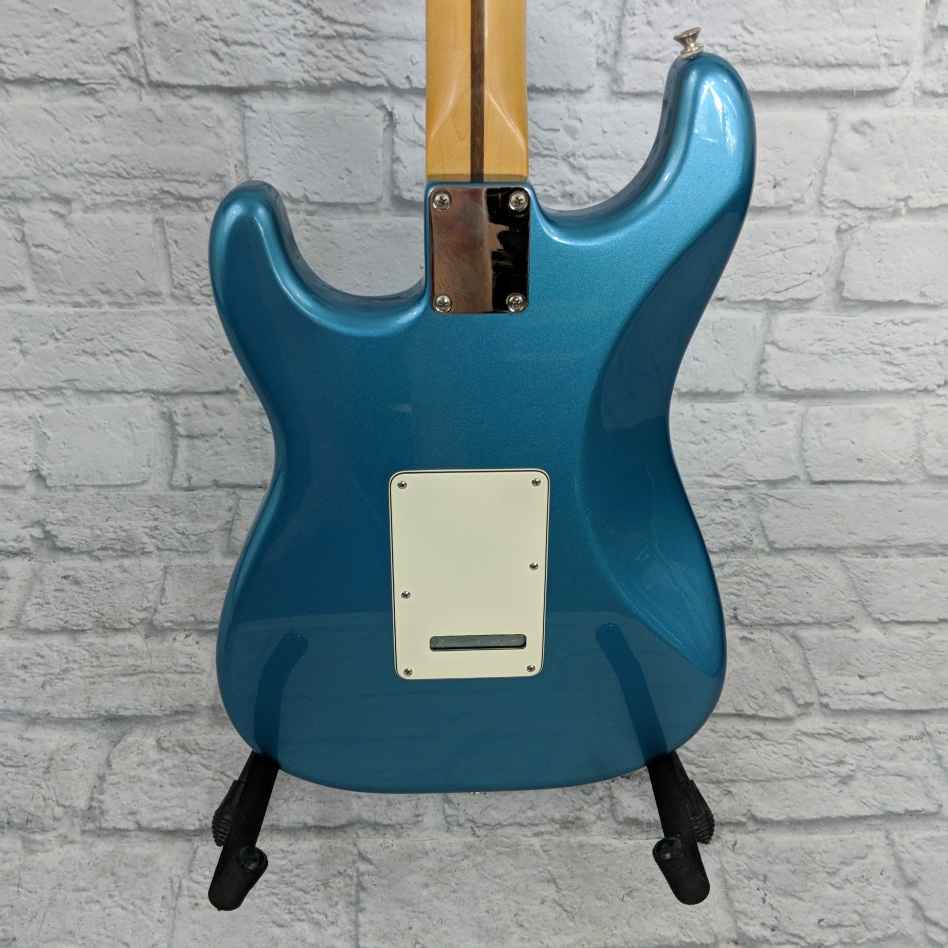 Fender Strat MIM 2008 Lake Placid Blue with Road Runner Case