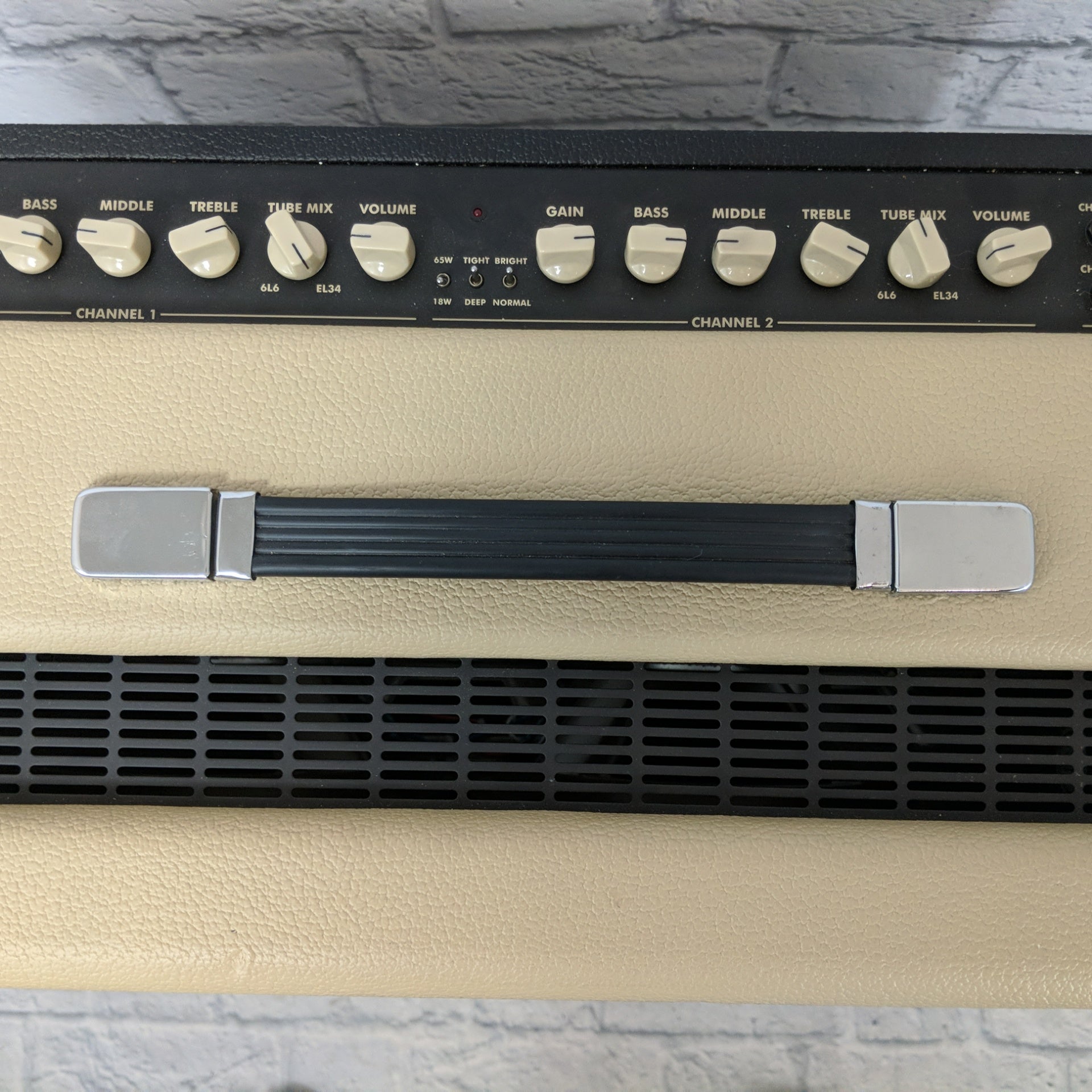 Egnater Renegade 410 4x10" 65W All-Tube Combo Amp Regular Black, Beige