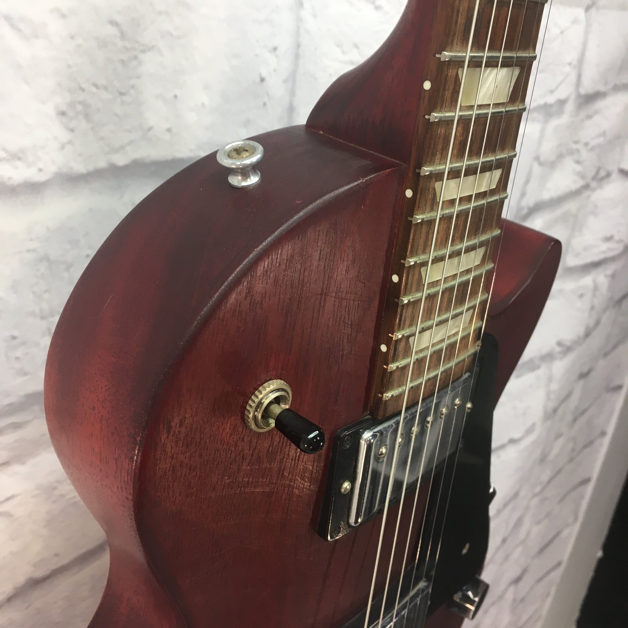 Gibson Les Paul Studio 2003 Worn Cherry Electric Guitar