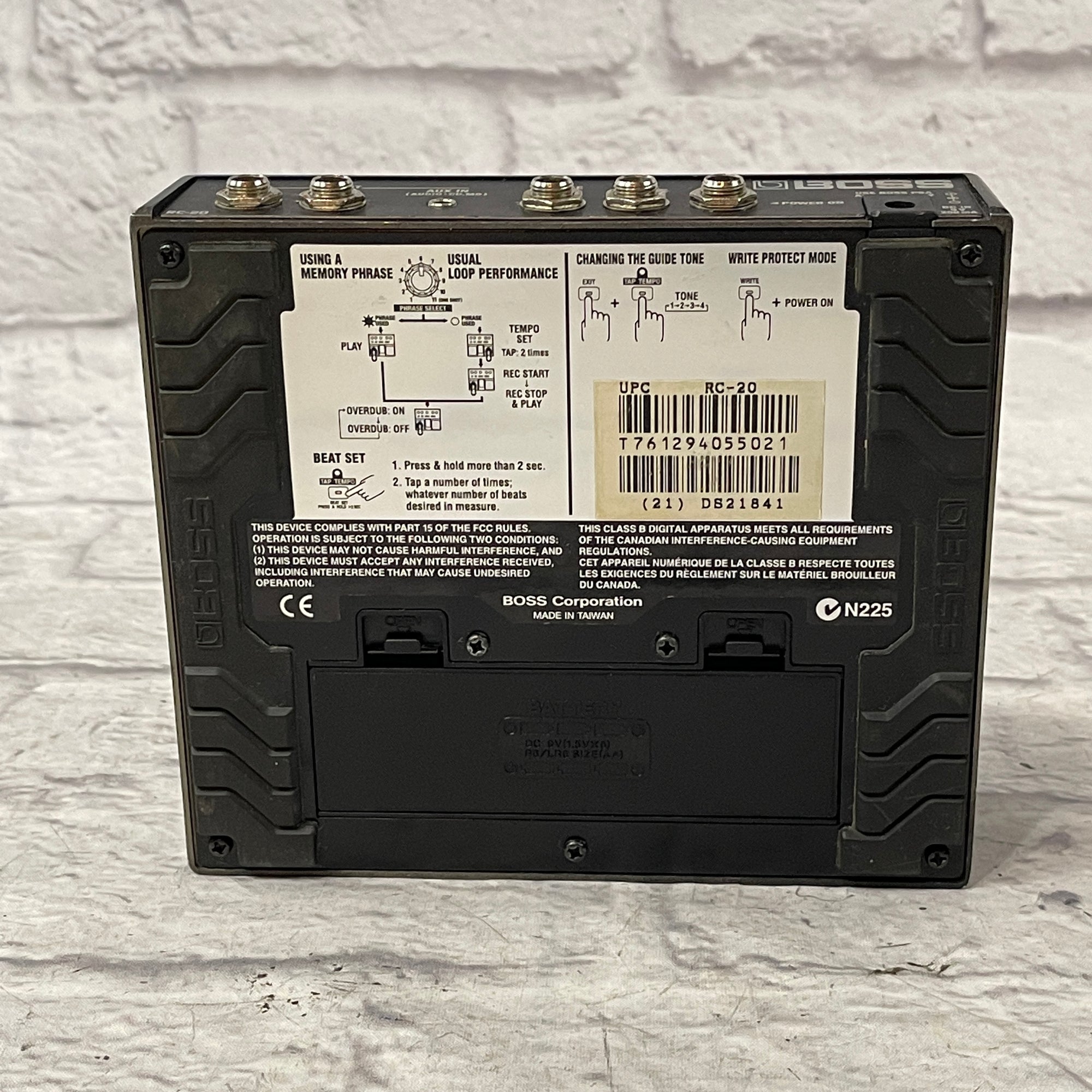 BOSS Loop Station RC-20 ループペダル Boss RC-20 Loop Station Pedal - Evolution Music