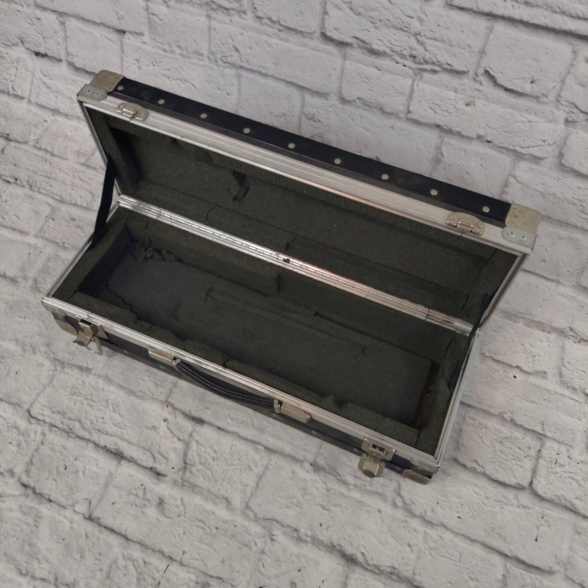Vintage Anvil Forge Road Case Project