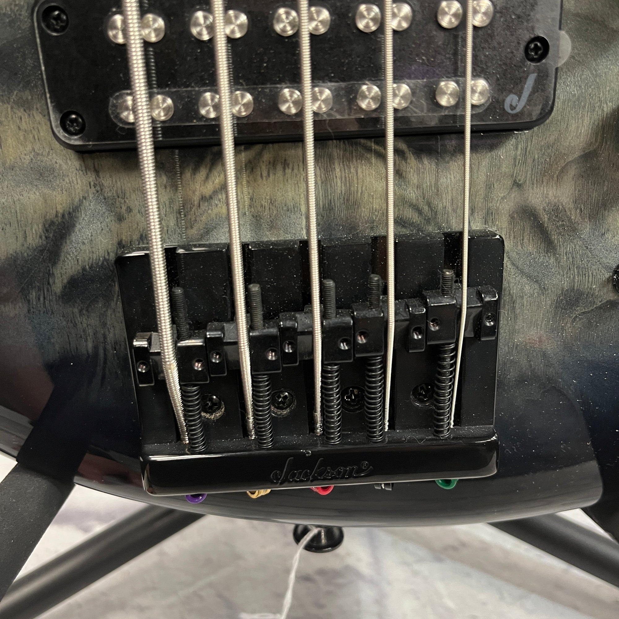 Jackson Pro SBXQ V 5 String Bass Transparent Black