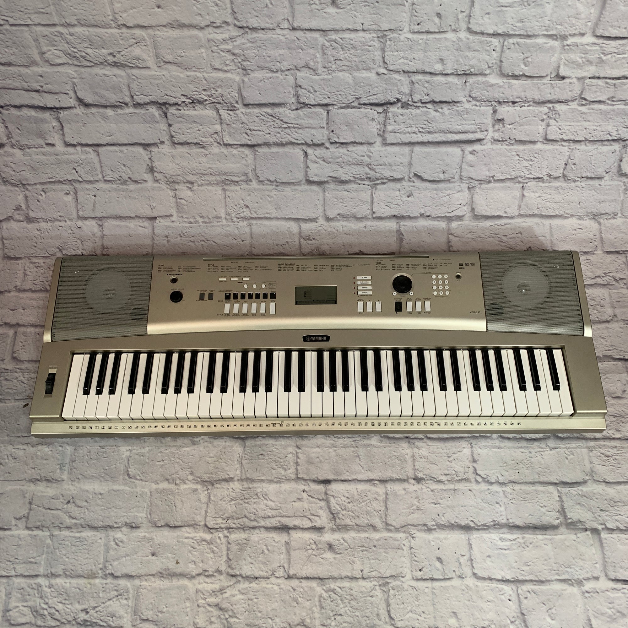 Yamaha YPG-235 76 Note Keyboard - Evolution Music