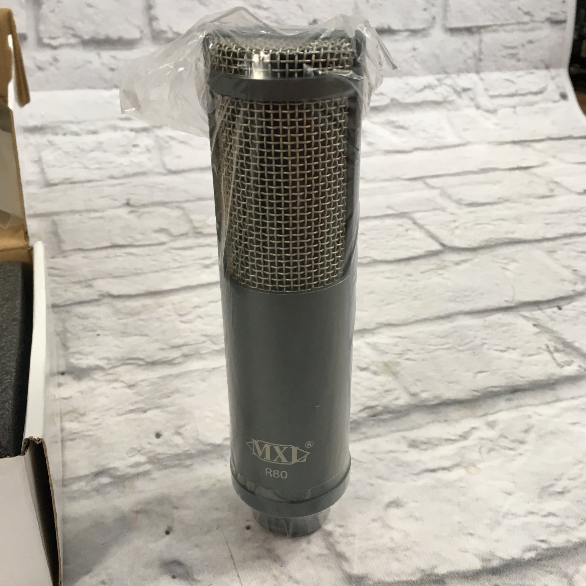 MXL R-80 Ribbon Microphone