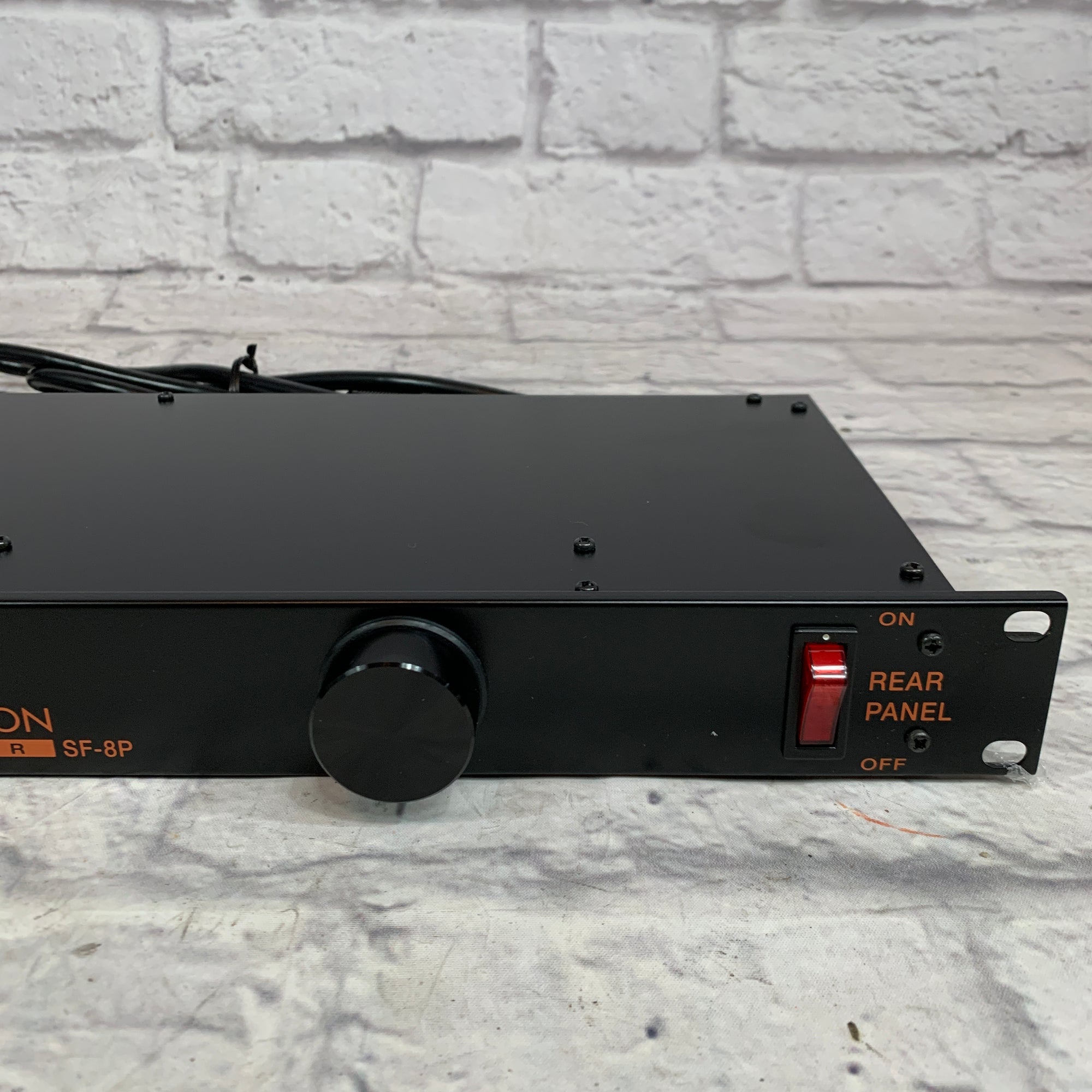 Signal Flex SF-8P Power Conditioner and Illuminator - New Old Stock
