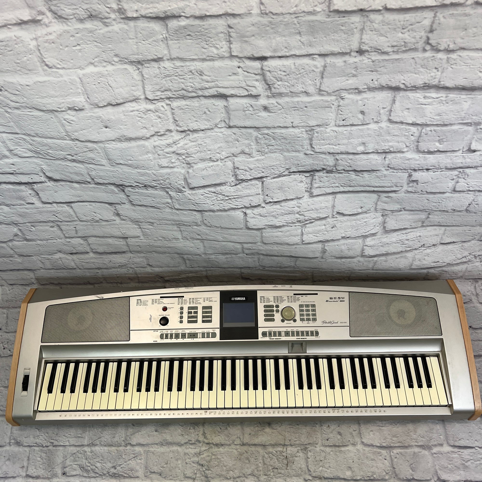 Yamaha DGX505 88-Key Electronic Digital Piano - Evolution Music