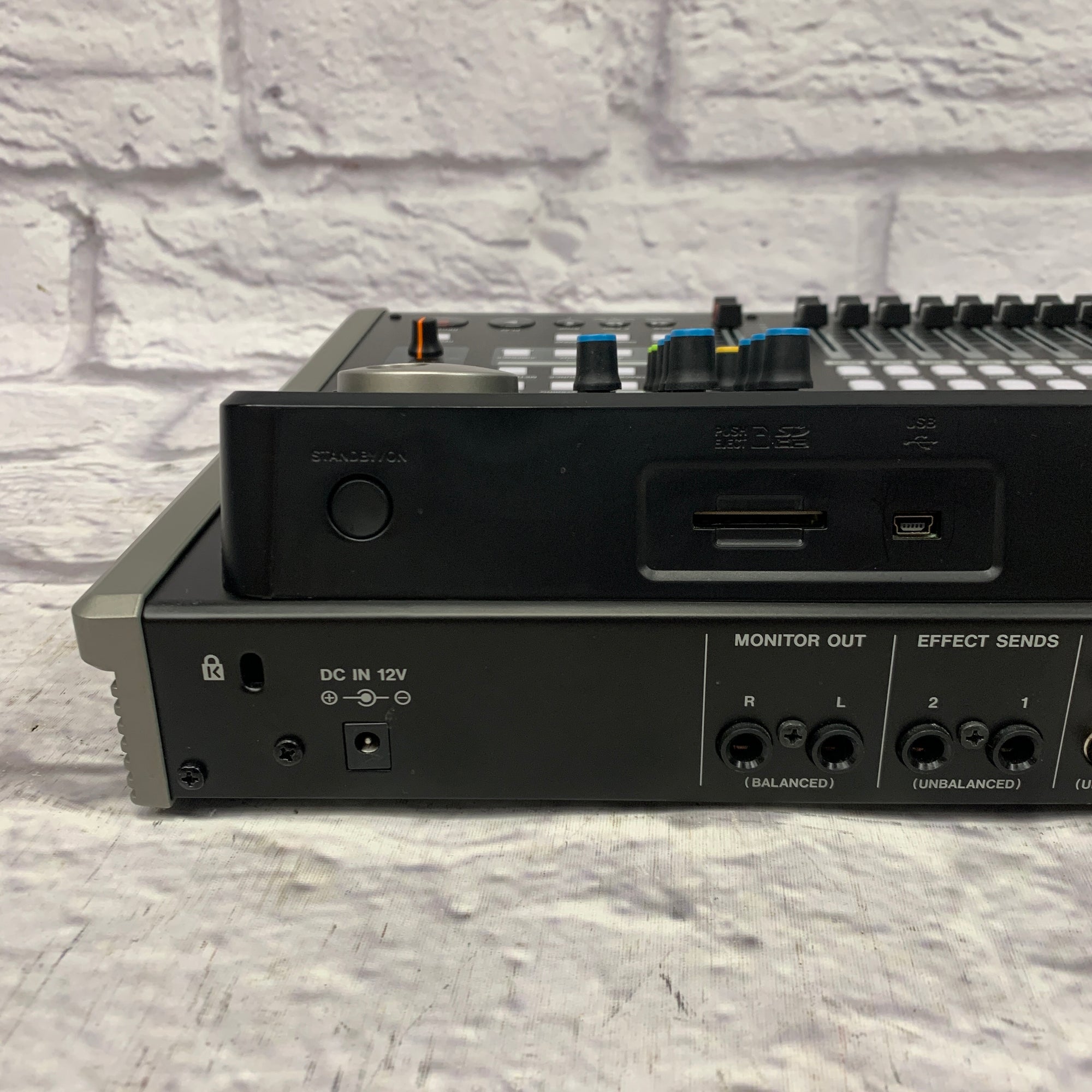 Tascam DP-24SD Digital Portastudio