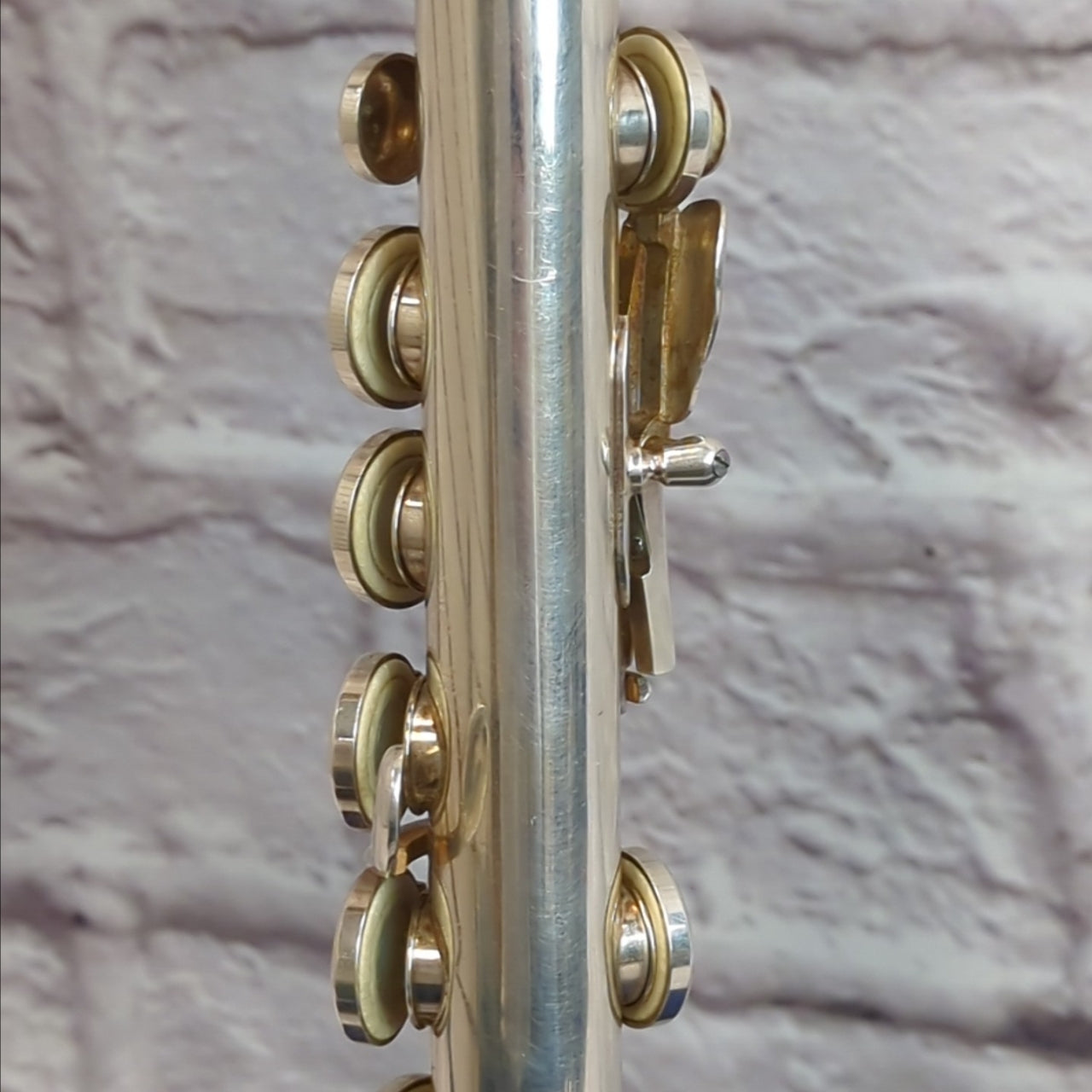 Armstrong 104 Closed Hole Flute with B-Foot