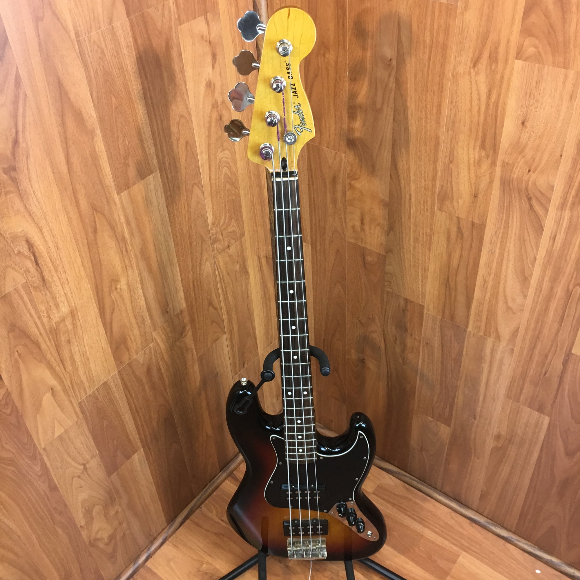 Fender Jazz Modern Player 4 String Bass