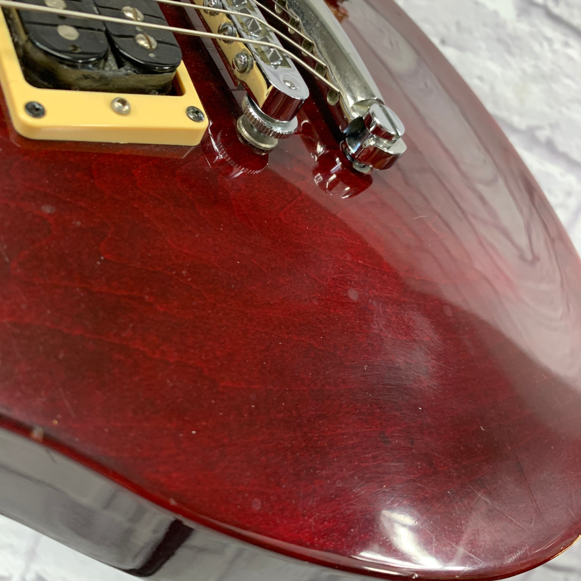 1998 Gibson Les Paul Studio Wine Red w/ Gig Bag